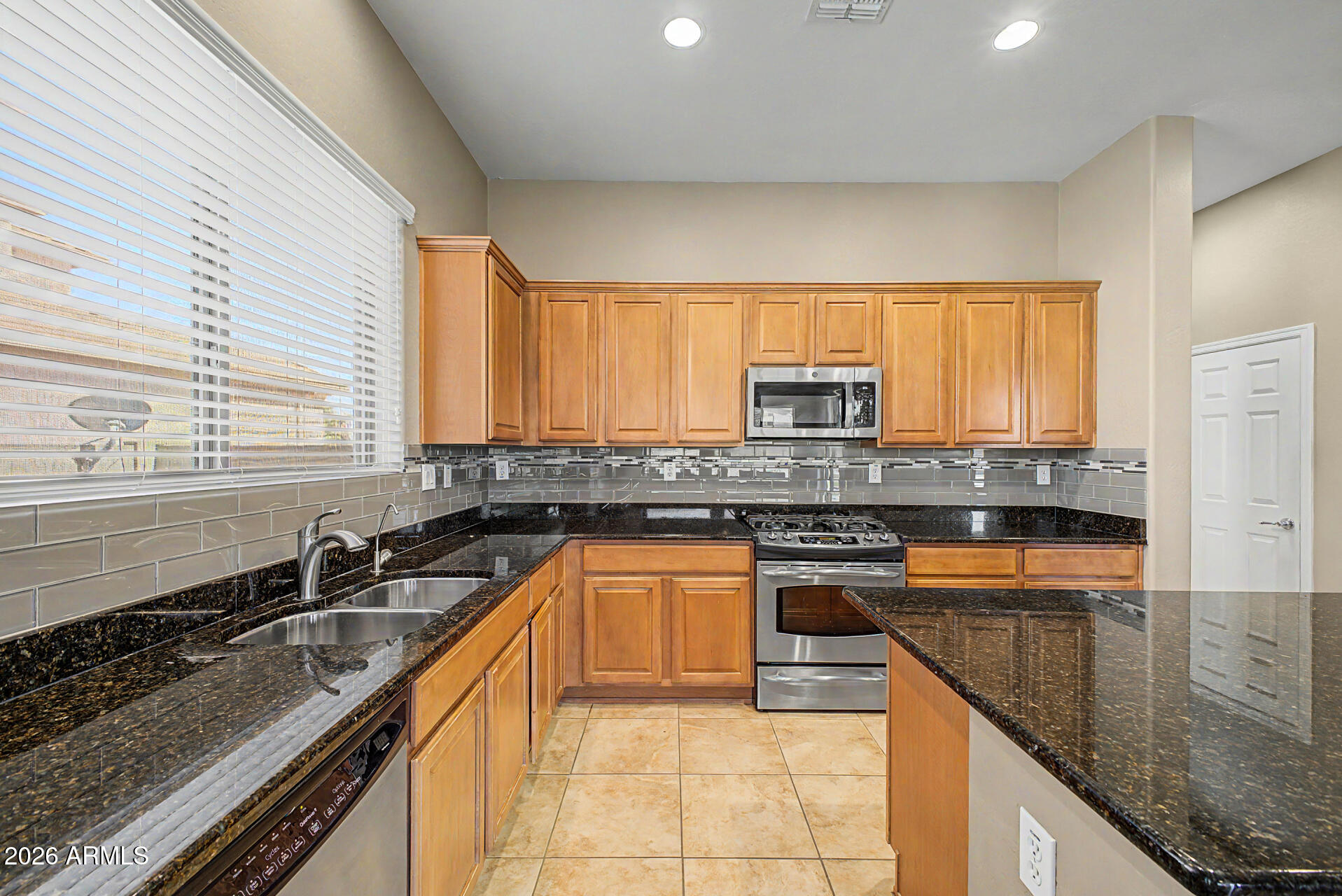 ANTHEM UNIT 81B - Residential