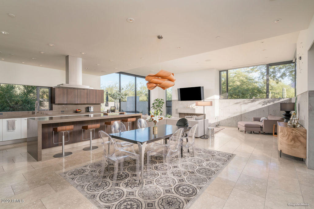 Villa de Cabrillo - Residential