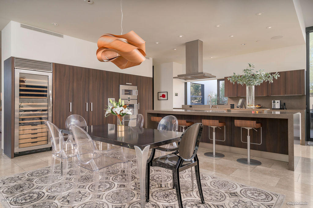 Villa de Cabrillo - Residential