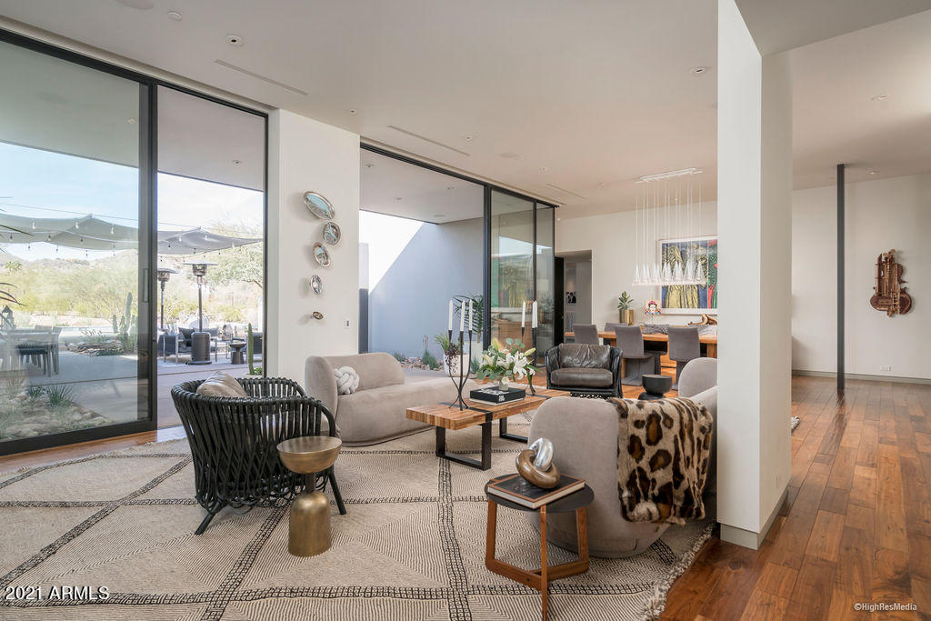 Villa de Cabrillo - Residential