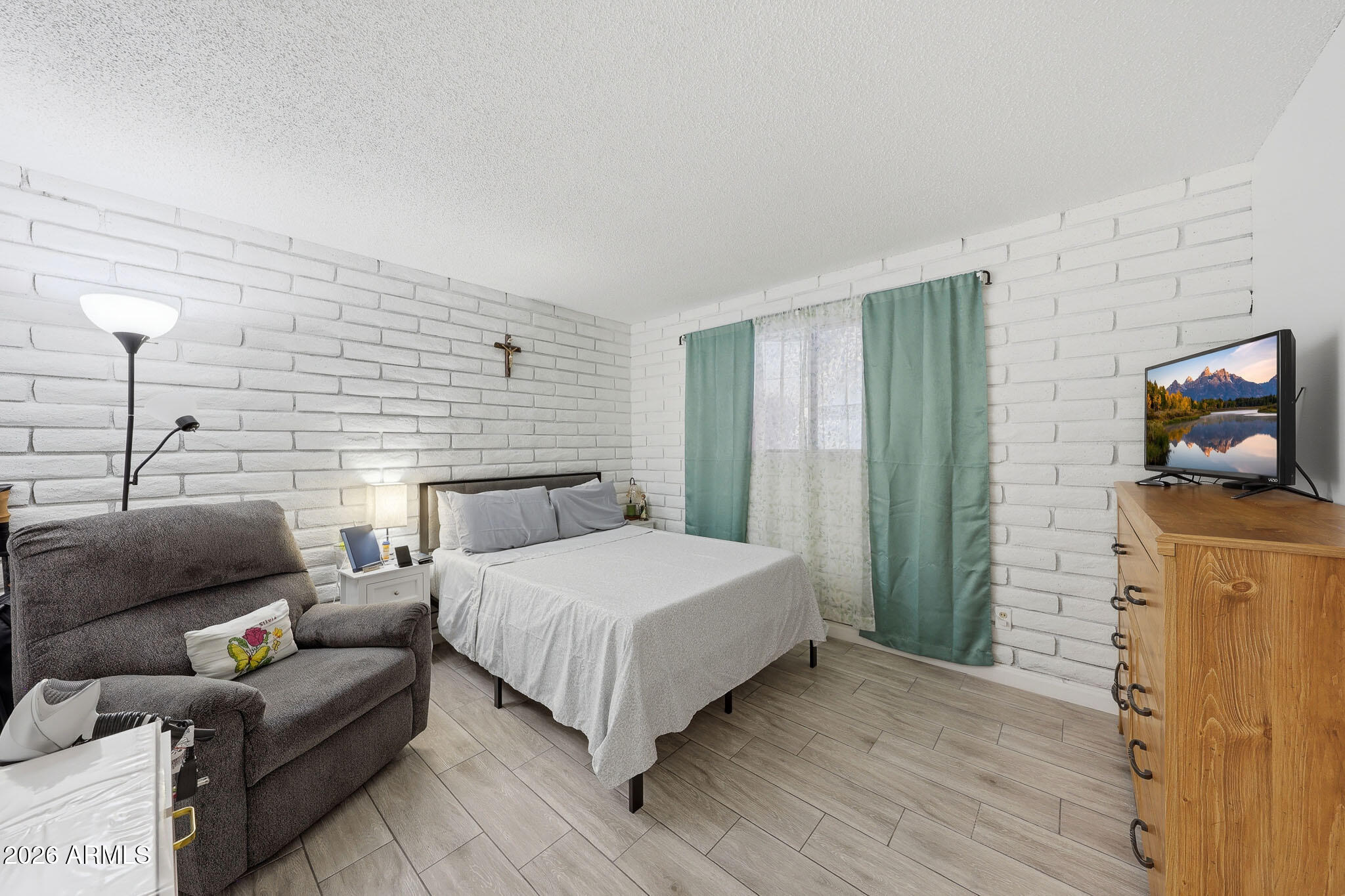 PALOMINO ESTATES - Residential Income