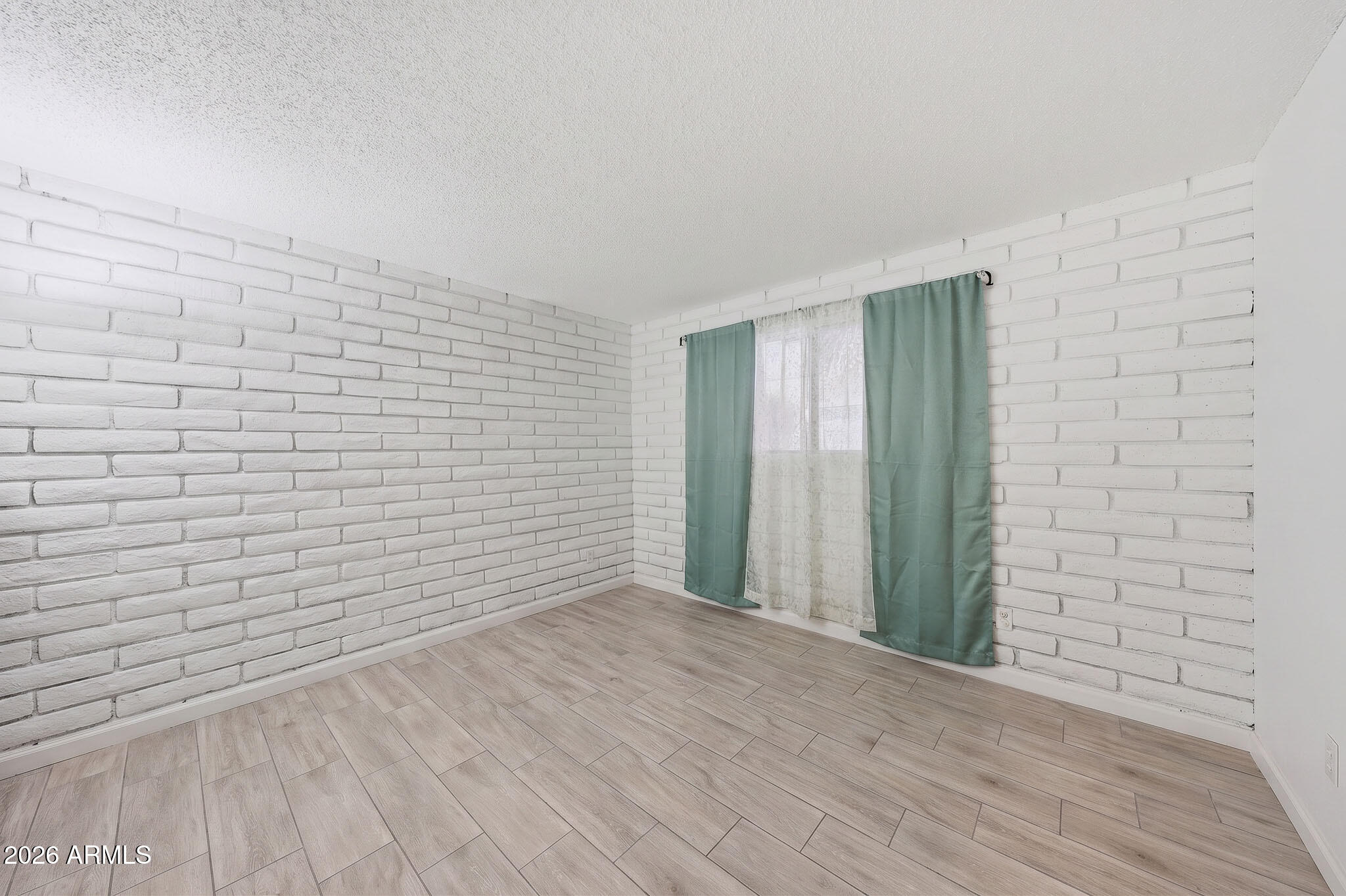 PALOMINO ESTATES - Residential Income