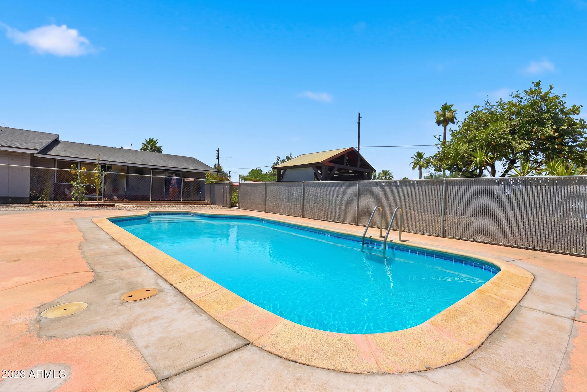 PALOMINO ESTATES - Residential Income