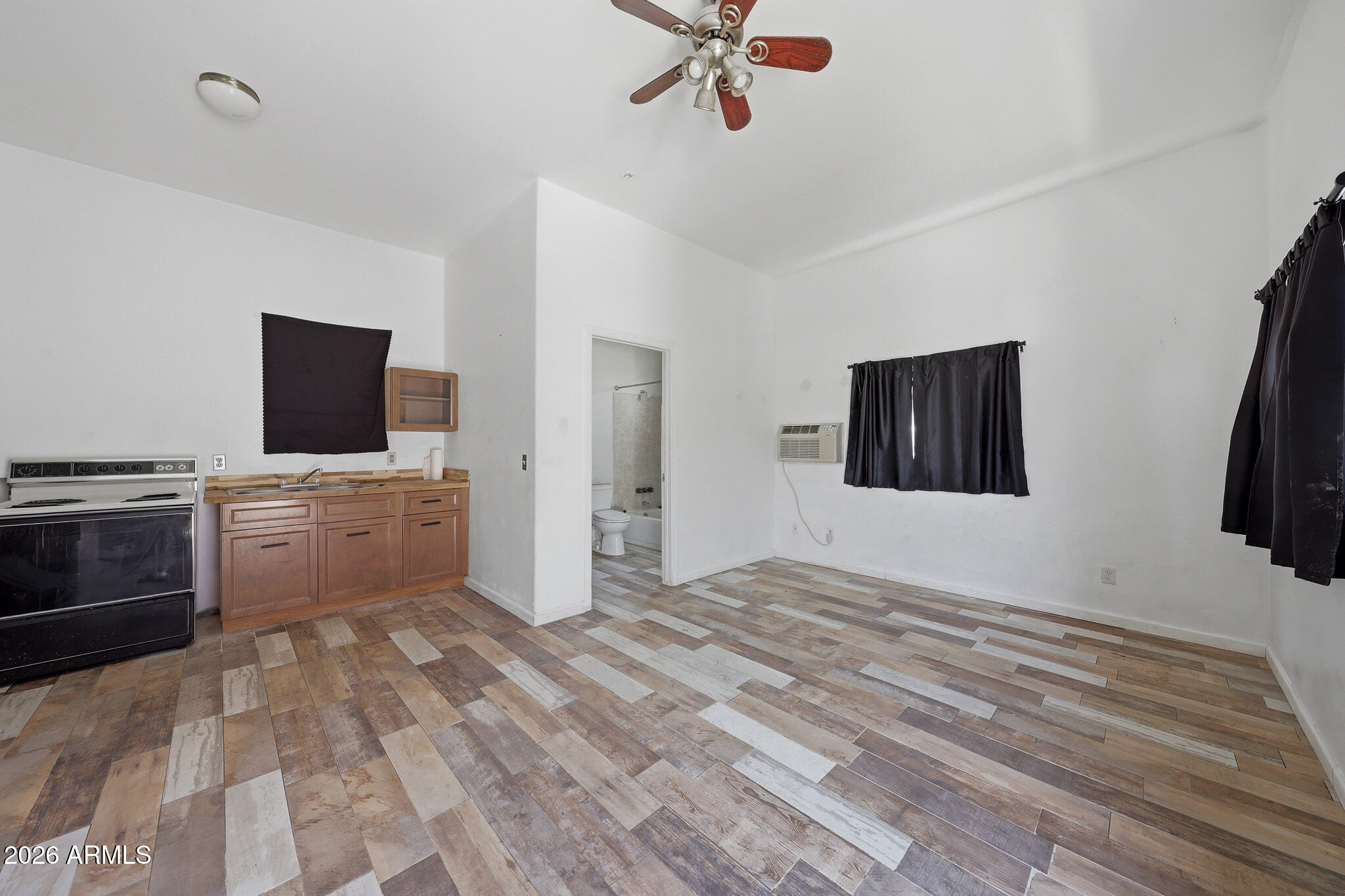 PALOMINO ESTATES - Residential Income