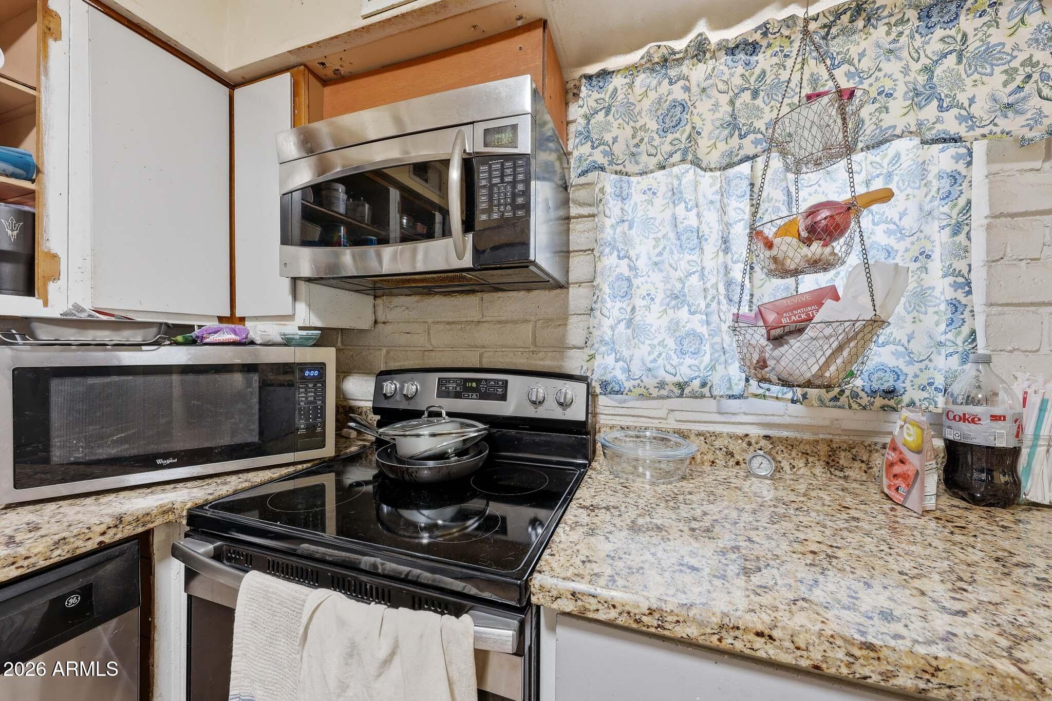 PALOMINO ESTATES - Residential Income