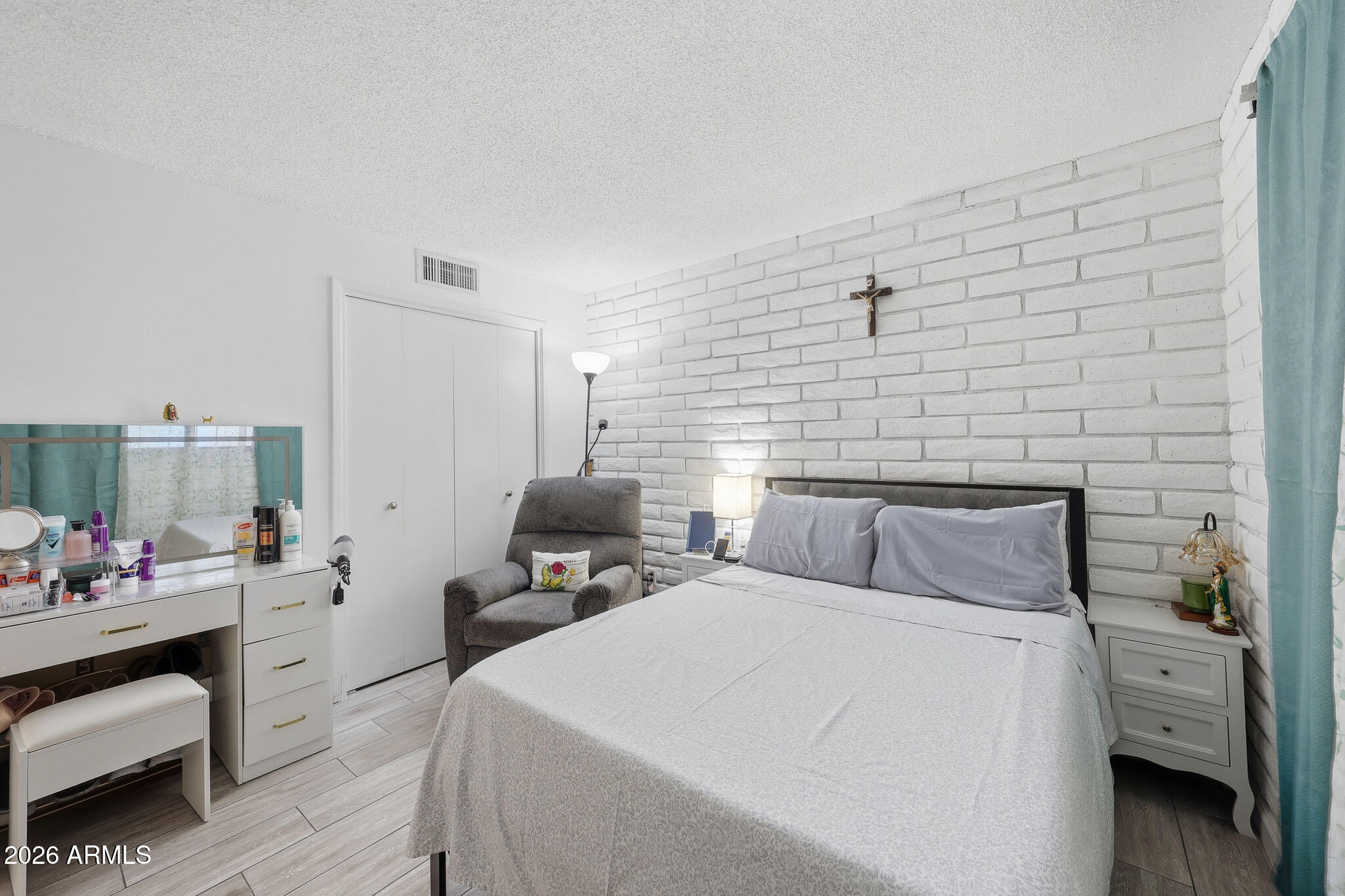 PALOMINO ESTATES - Residential Income