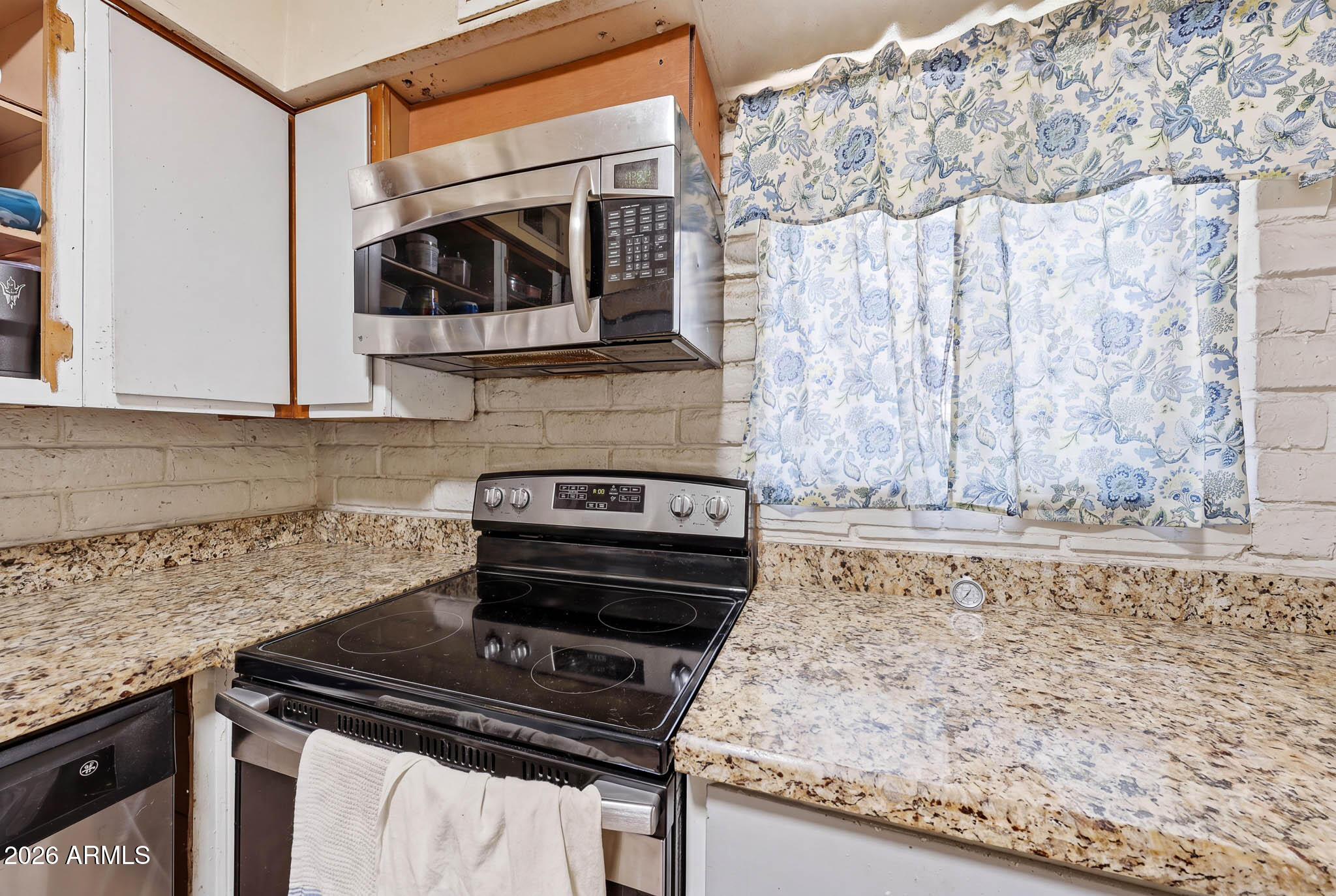 PALOMINO ESTATES - Residential Income
