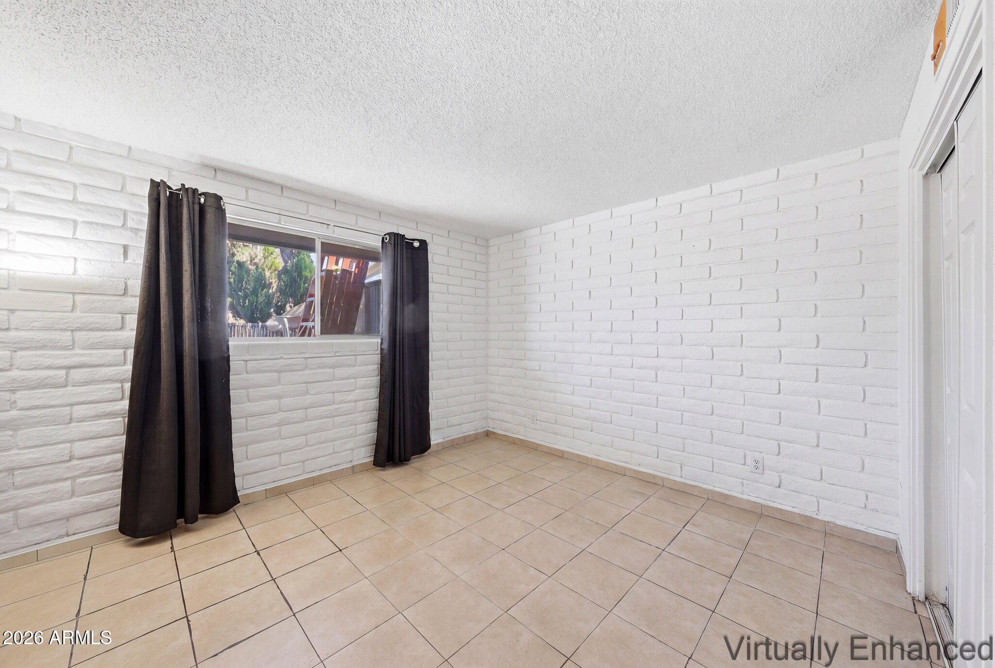 PALOMINO ESTATES - Residential Income