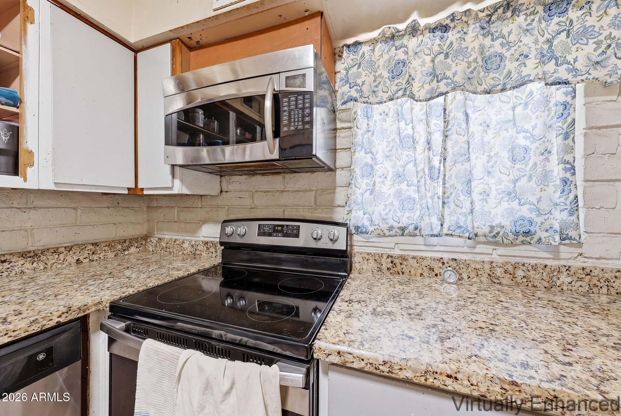 PALOMINO ESTATES - Residential Income