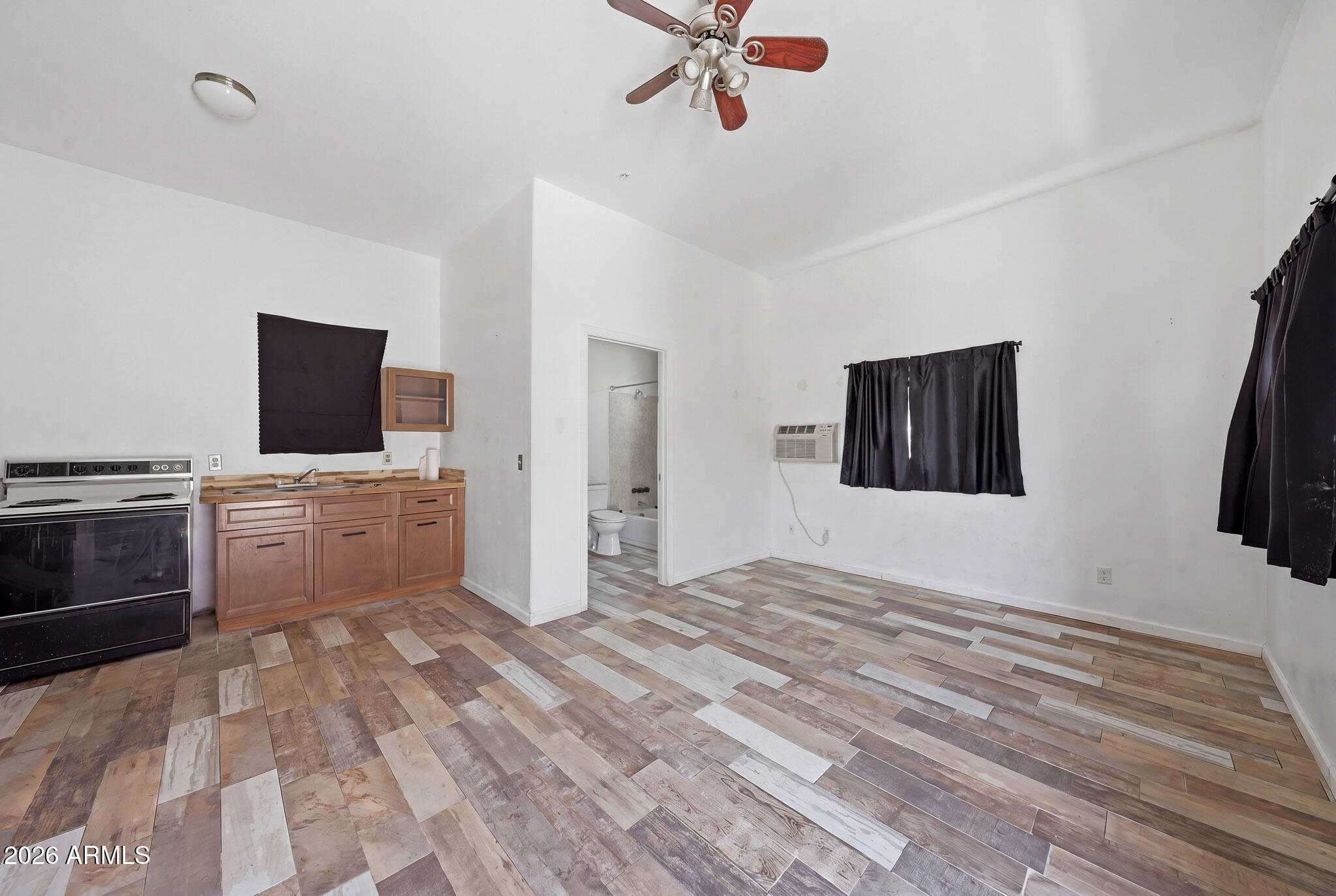 PALOMINO ESTATES - Residential Income