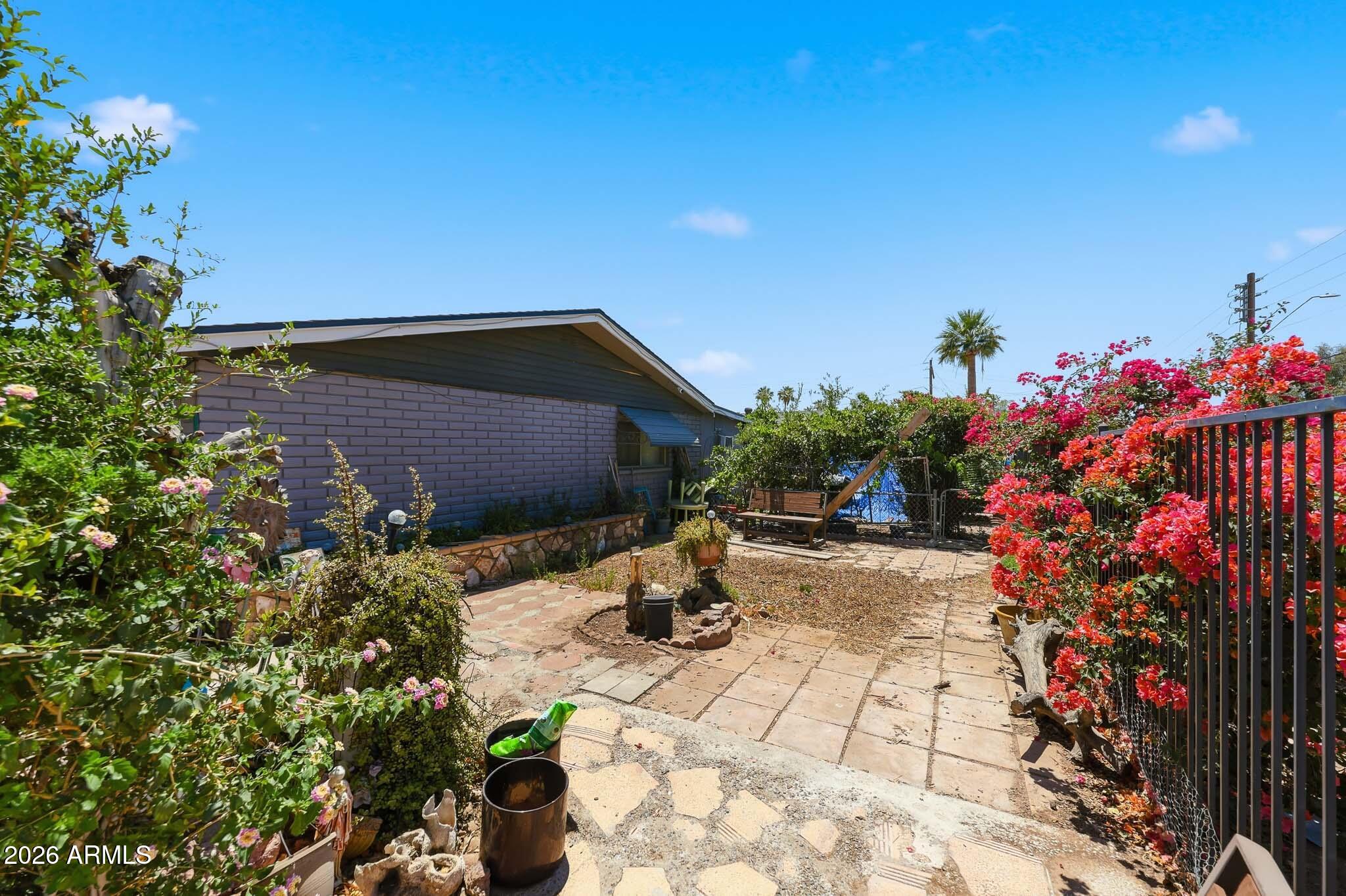 PALOMINO ESTATES - Residential Income