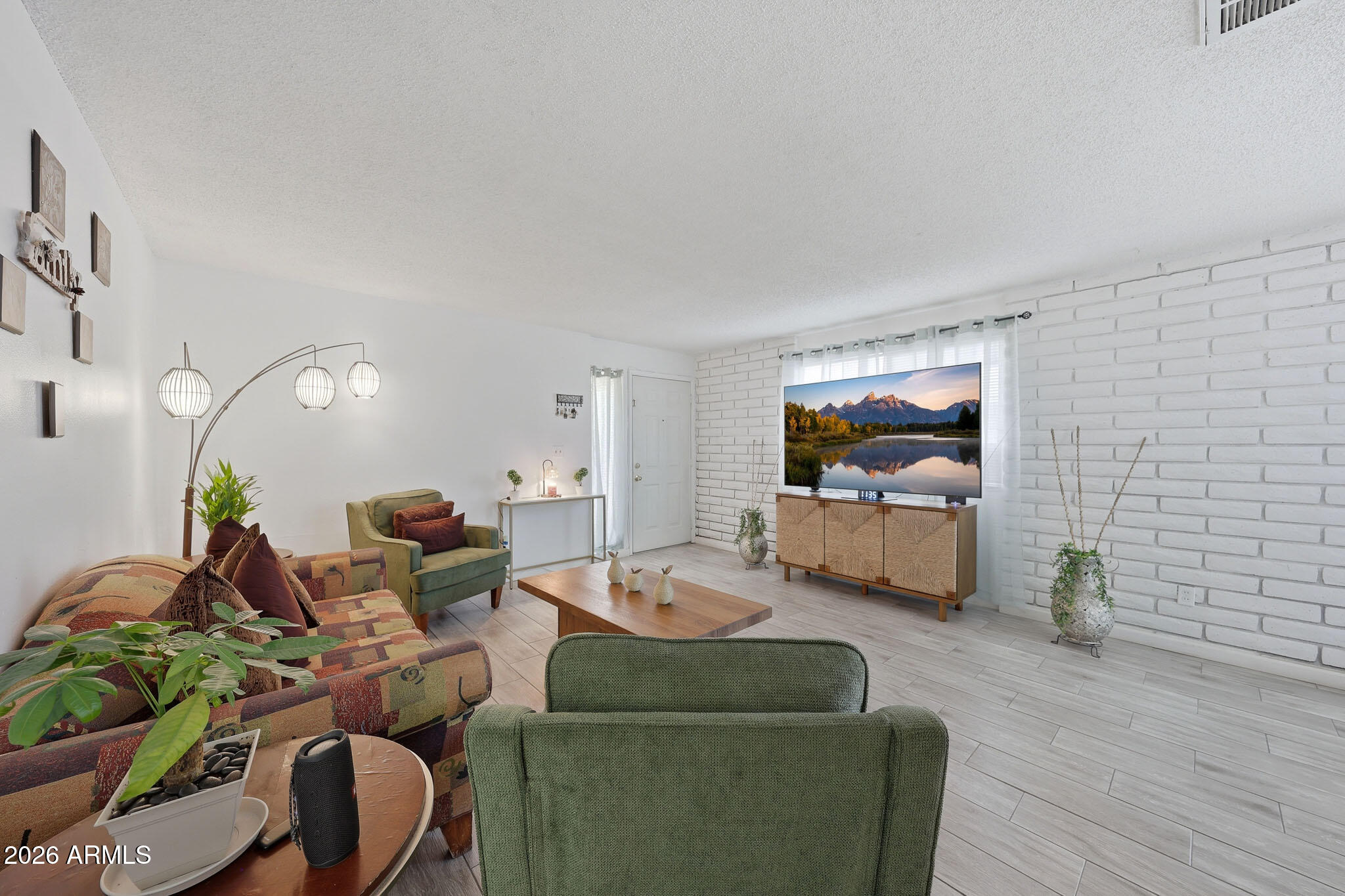 PALOMINO ESTATES - Residential Income