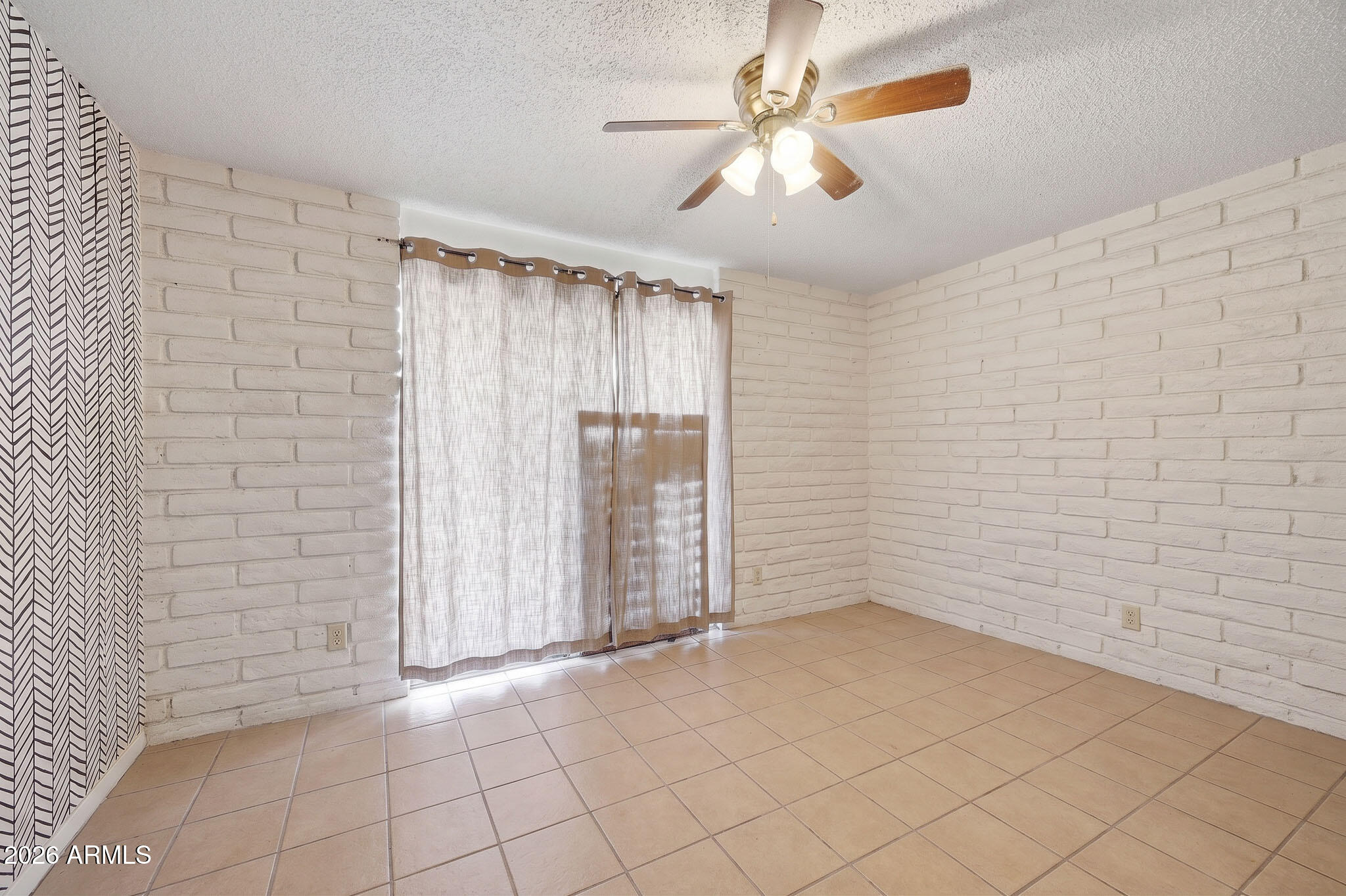PALOMINO ESTATES - Residential Income