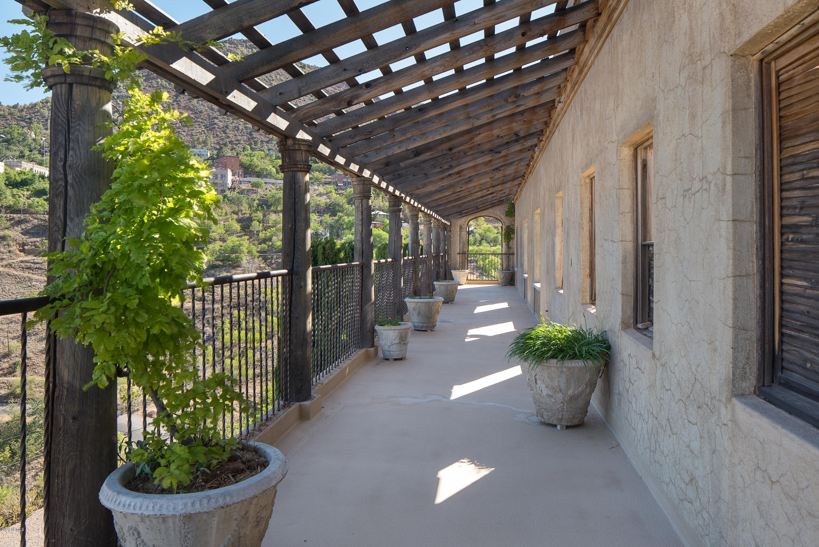 Under 5 Acres - Residential