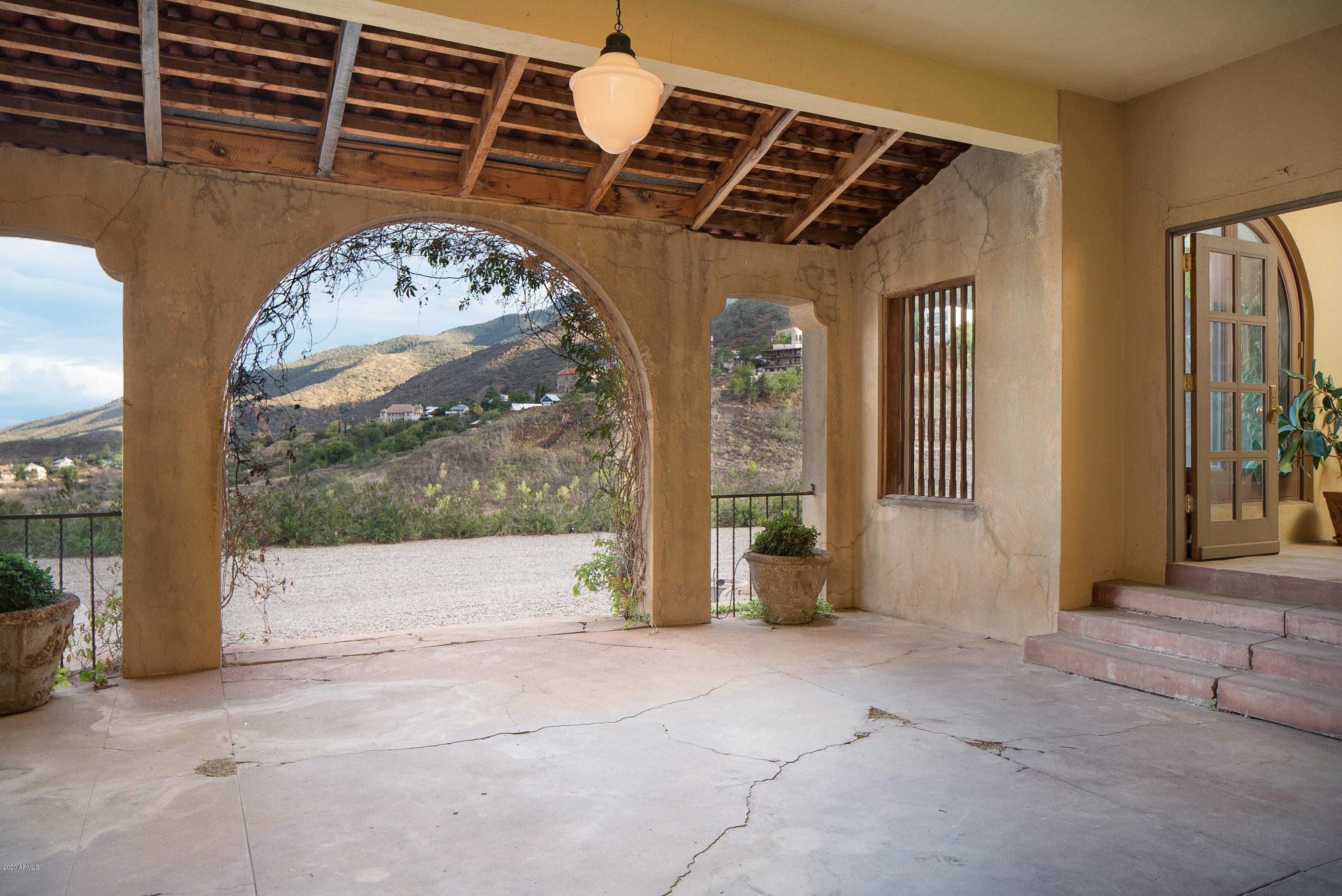 Under 5 Acres - Residential