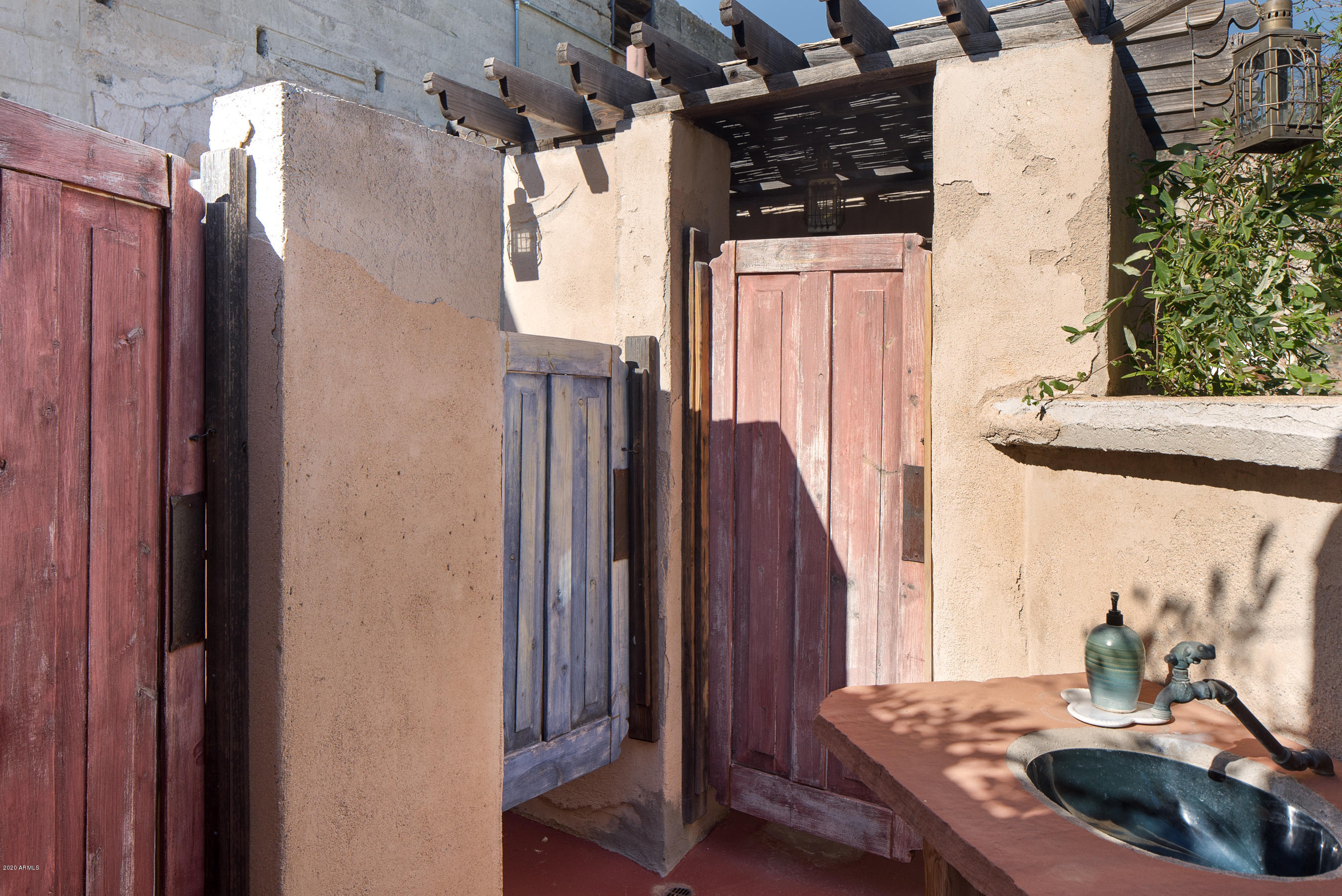 Under 5 Acres - Residential