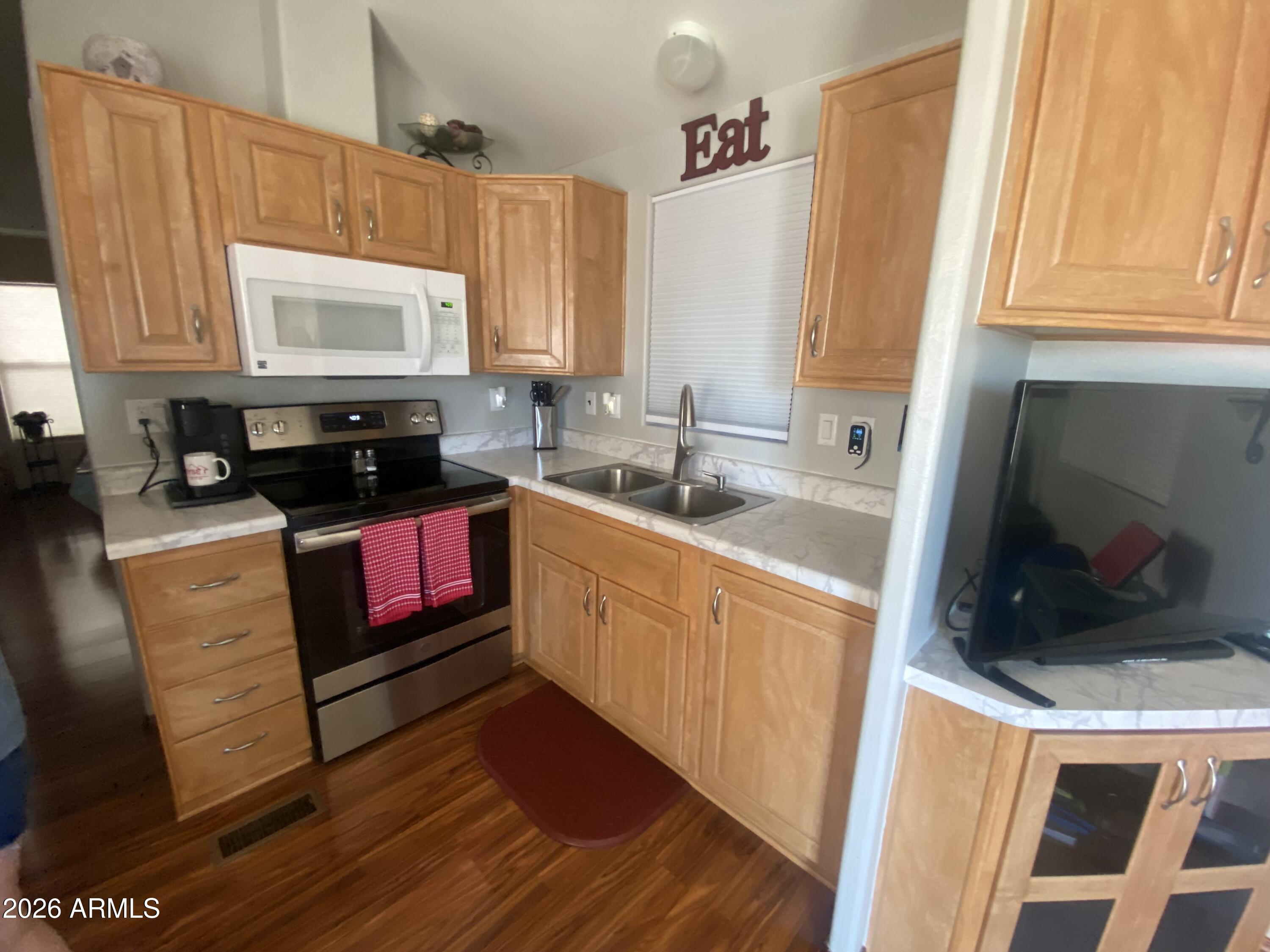 ROADHAVEN RESORT OF APACHE JUNCTION - Land