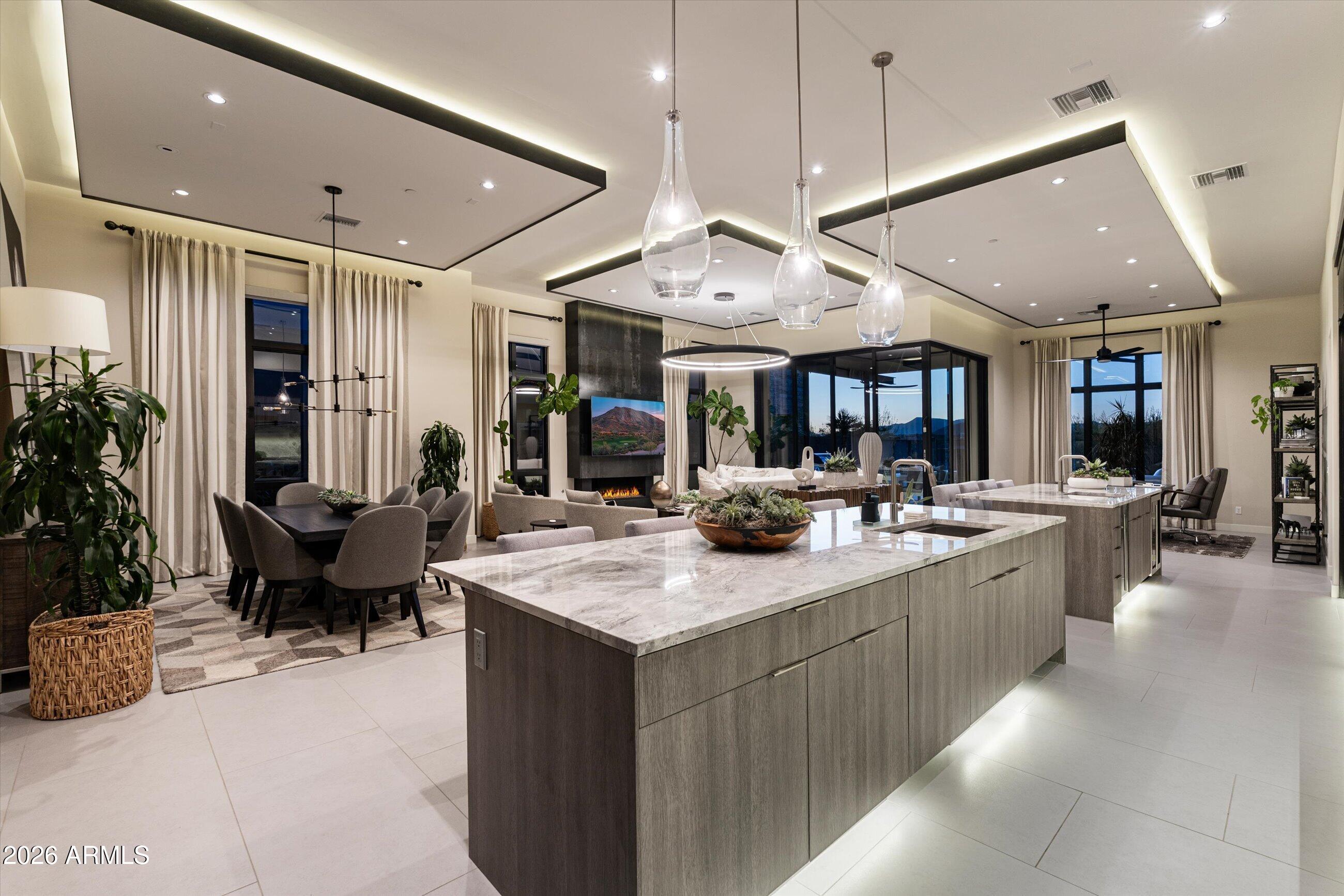 DESERT MOUNTAIN - Residential