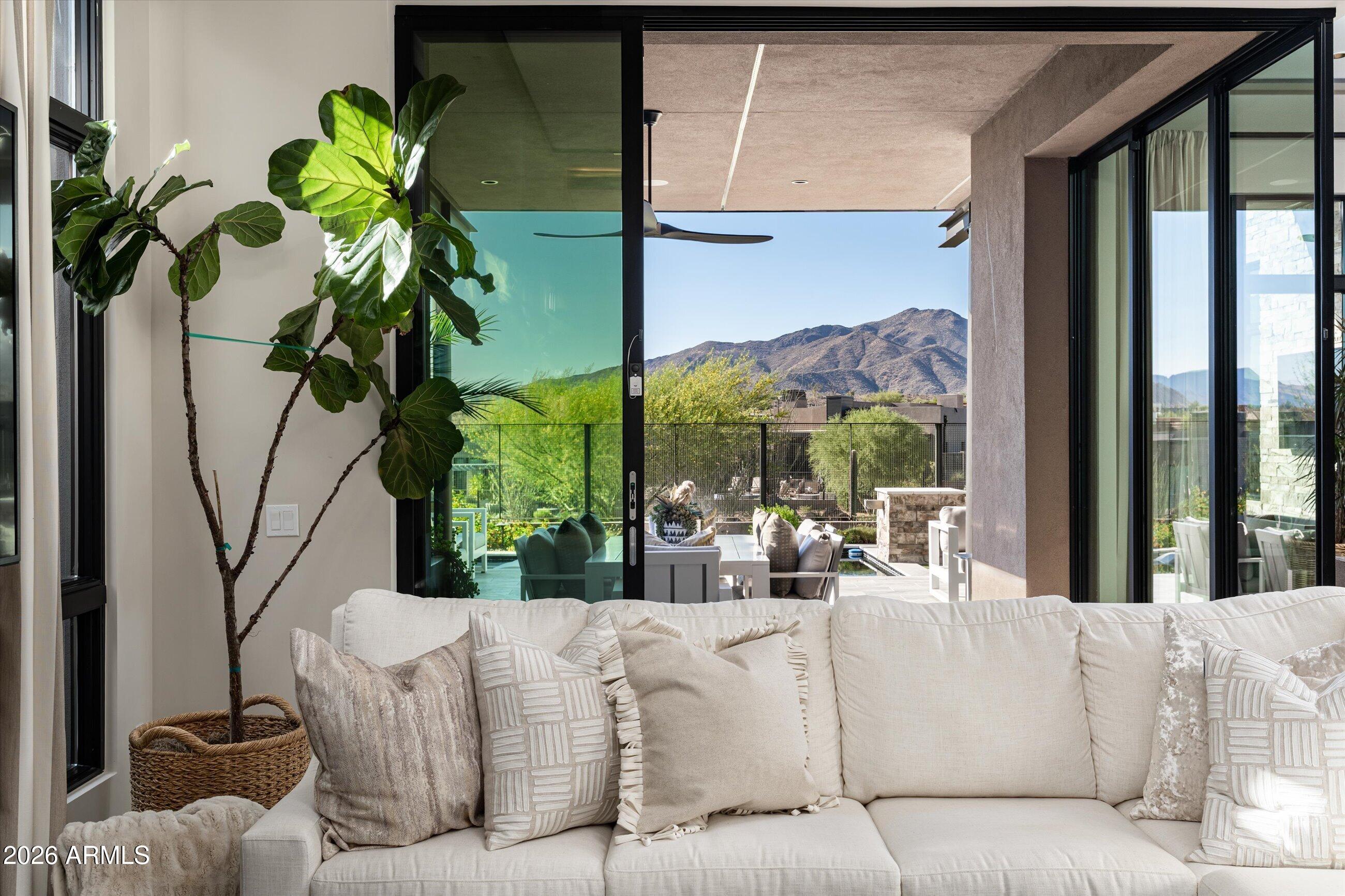 DESERT MOUNTAIN - Residential