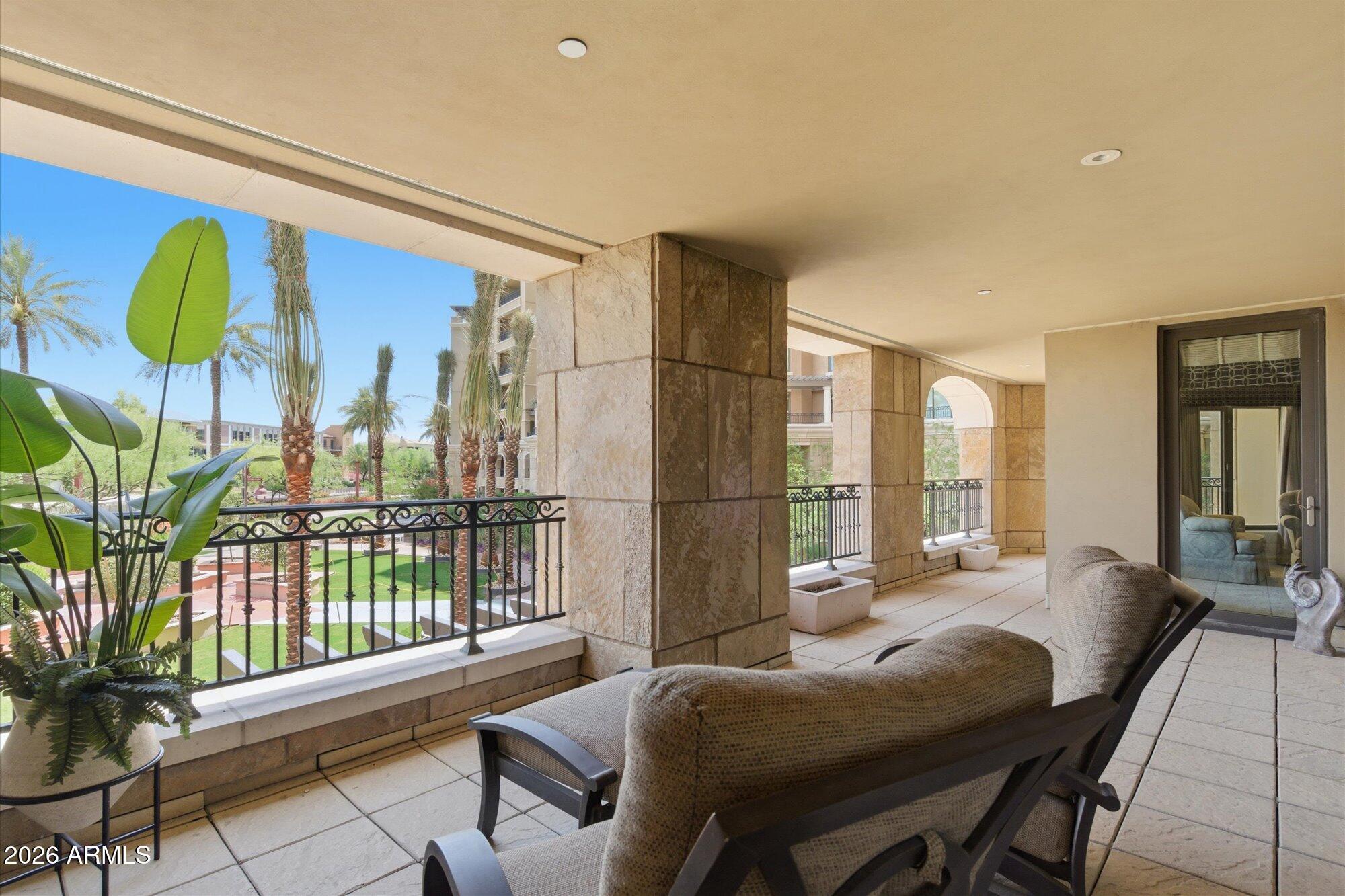 SCOTTSDALE WATERFRONT RESIDENCES CONDOMINIUM - Residential