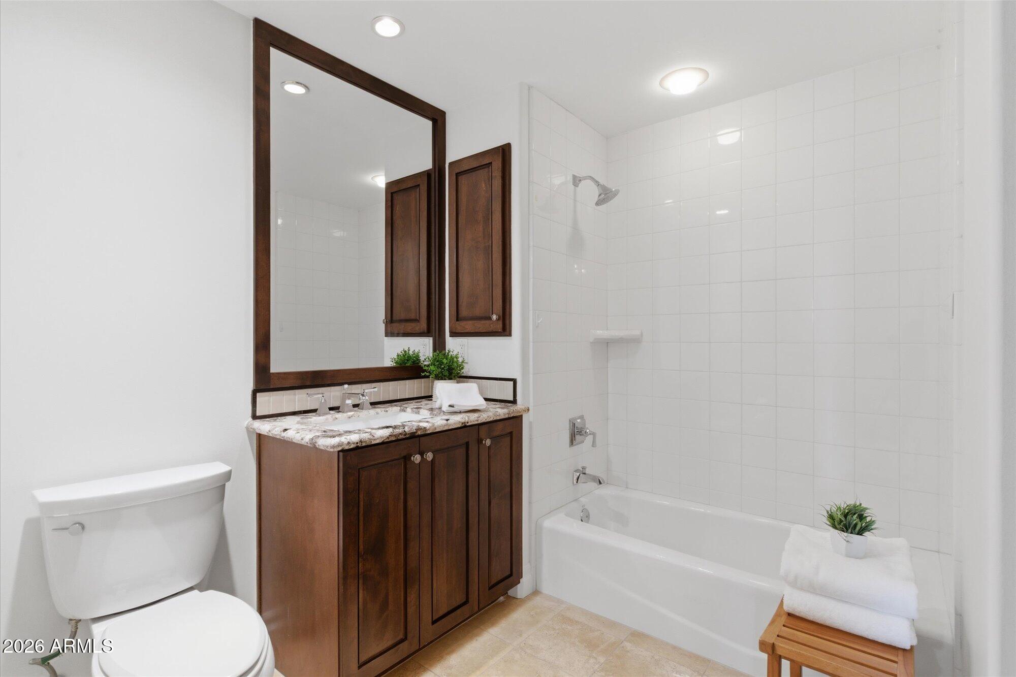 SCOTTSDALE WATERFRONT RESIDENCES CONDOMINIUM - Residential