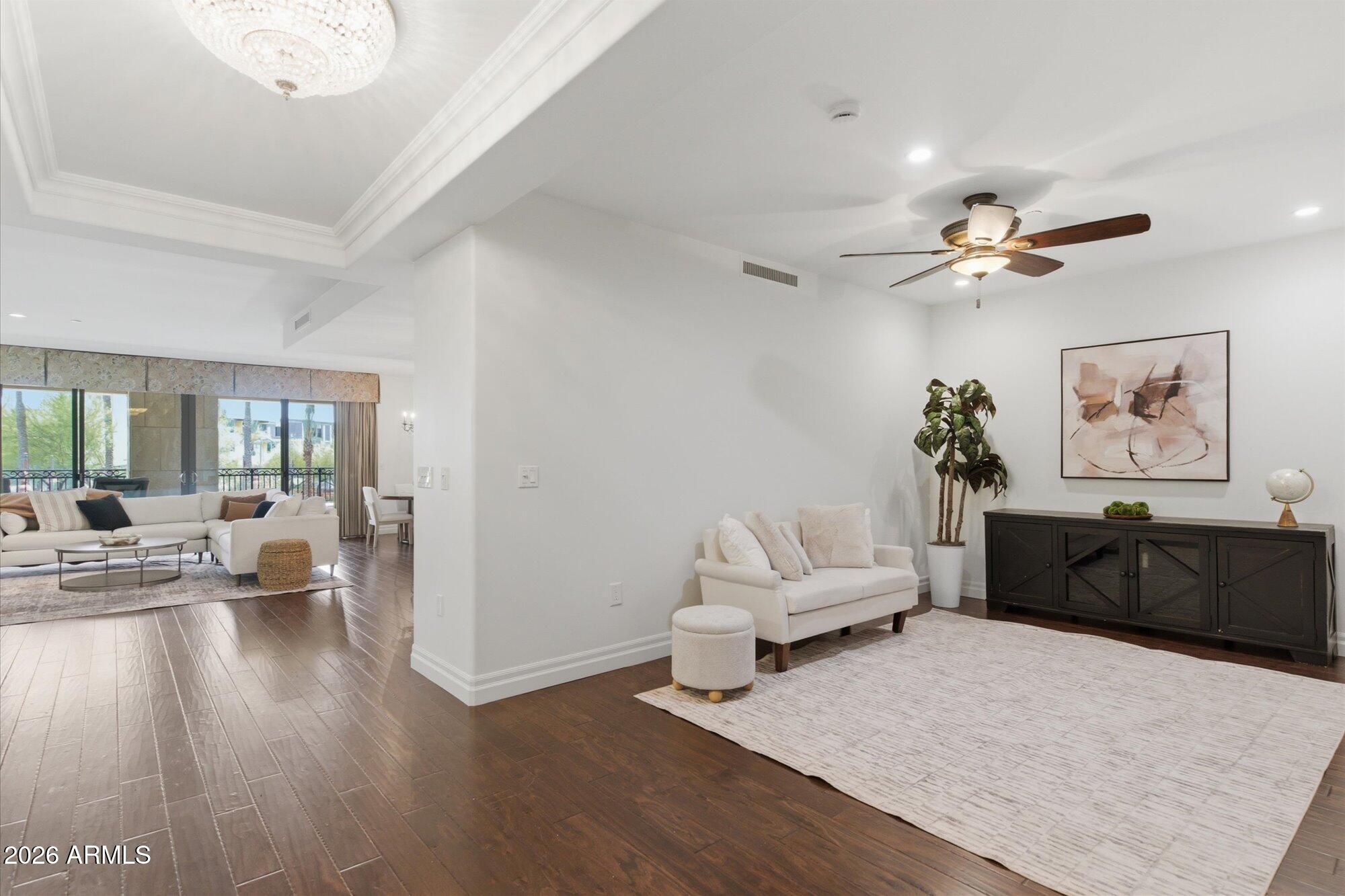 SCOTTSDALE WATERFRONT RESIDENCES CONDOMINIUM - Residential