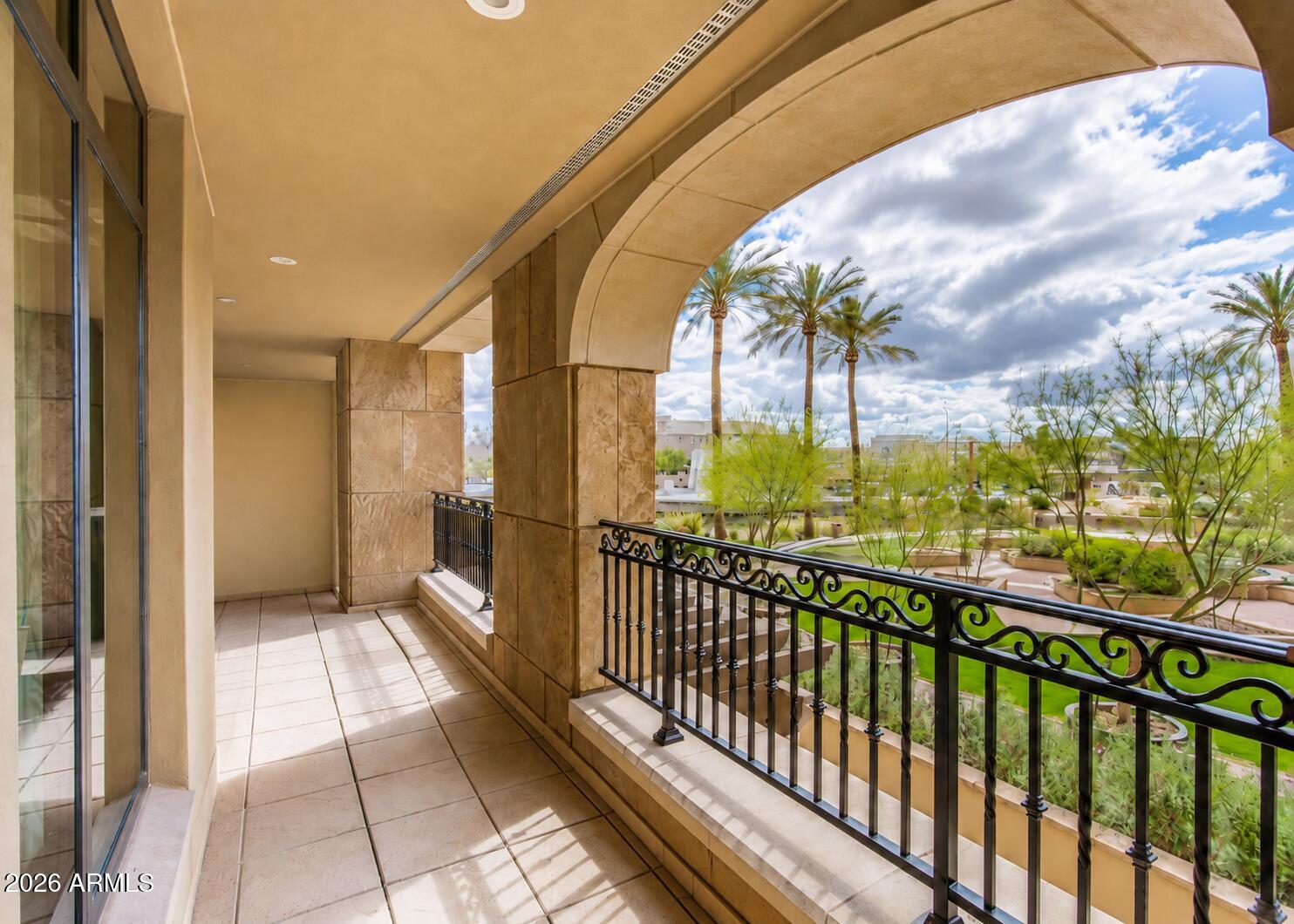 SCOTTSDALE WATERFRONT RESIDENCES CONDOMINIUM - Residential