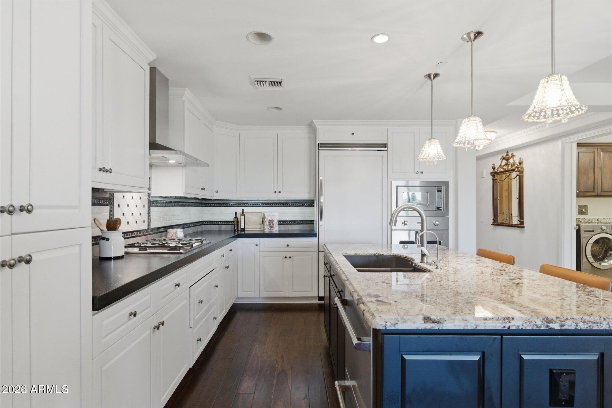 SCOTTSDALE WATERFRONT RESIDENCES CONDOMINIUM - Residential