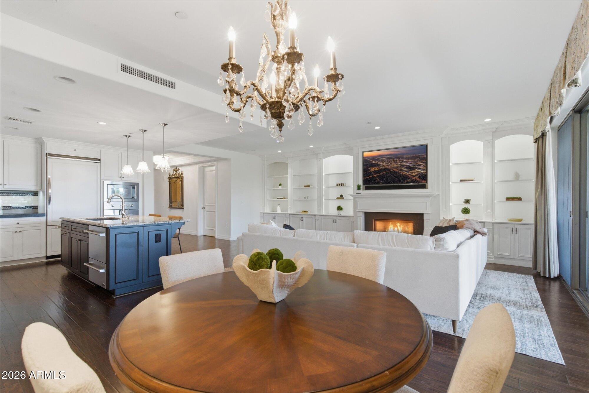 SCOTTSDALE WATERFRONT RESIDENCES CONDOMINIUM - Residential