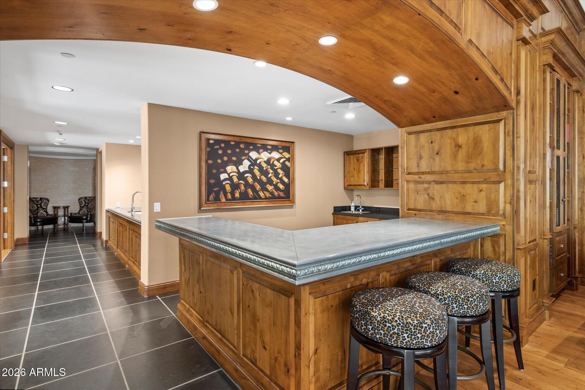 SCOTTSDALE WATERFRONT RESIDENCES CONDOMINIUM - Residential