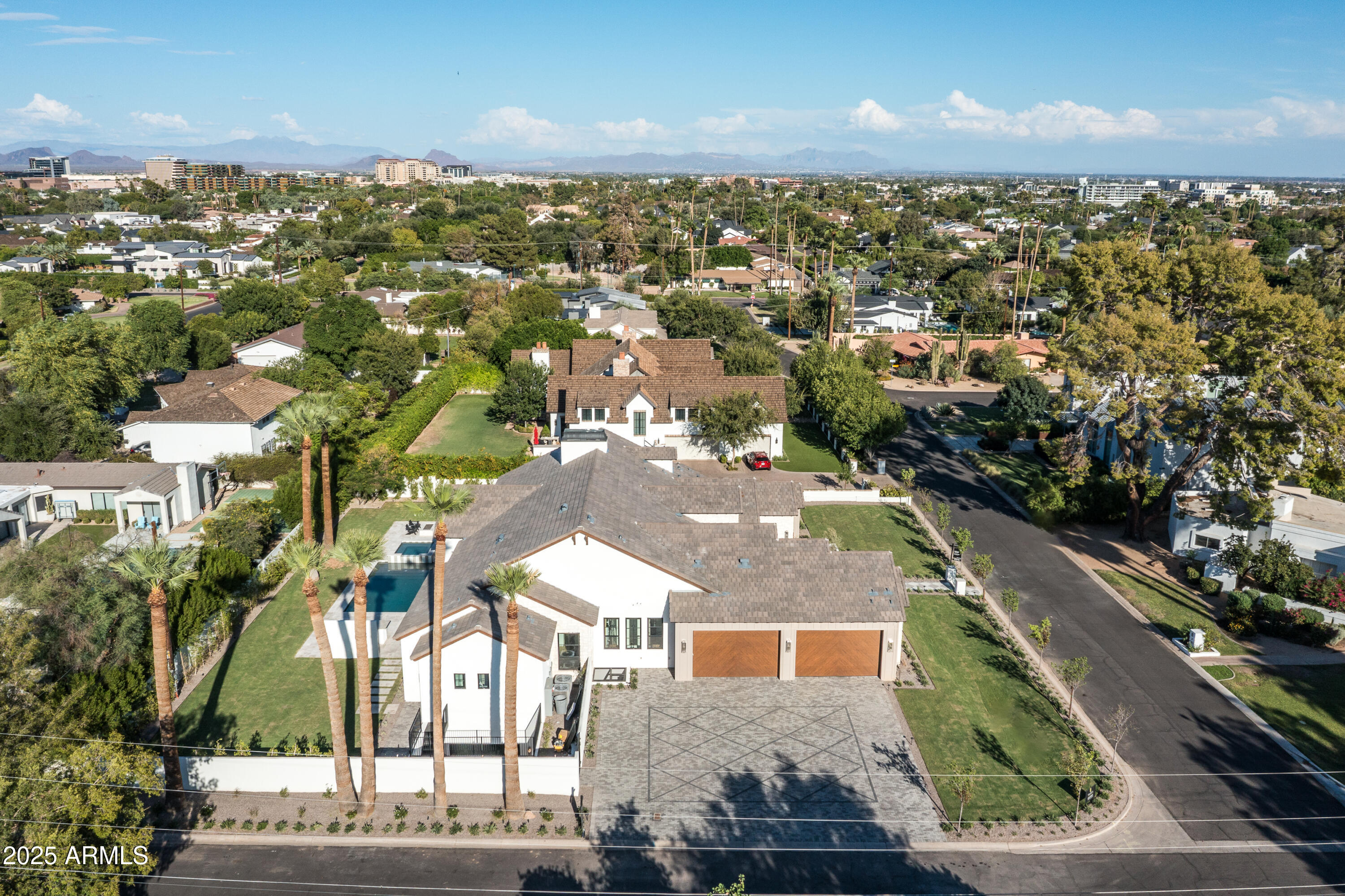 SAVOY ESTATES - Residential