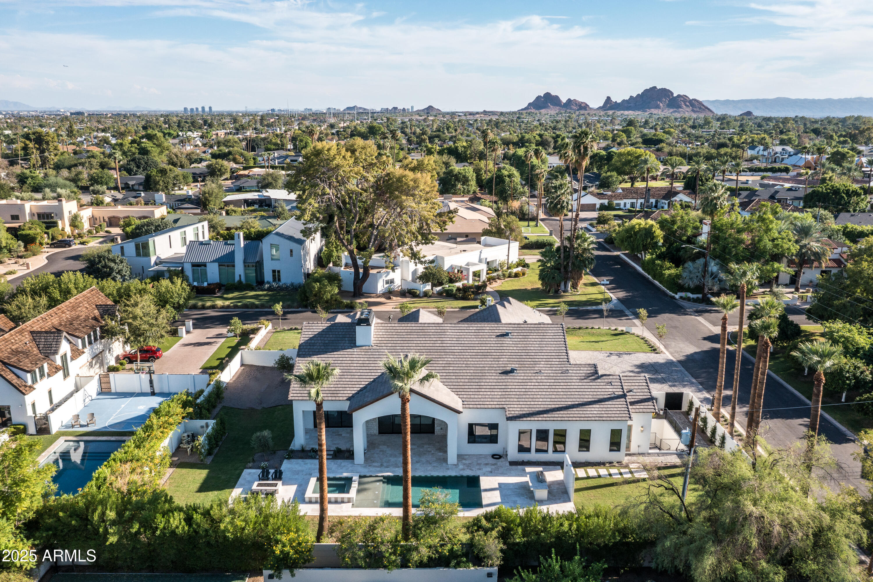 SAVOY ESTATES - Residential