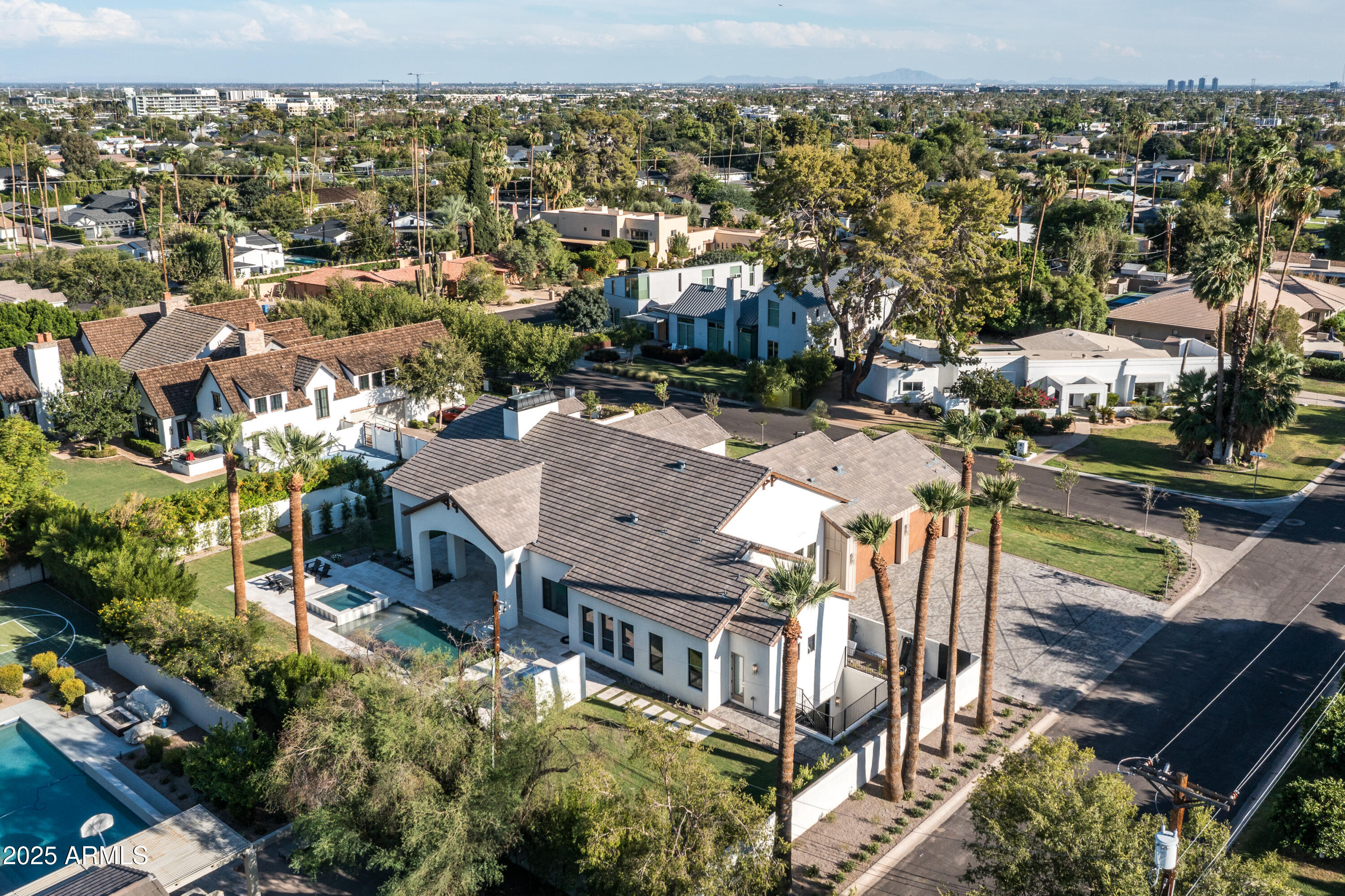 SAVOY ESTATES - Residential