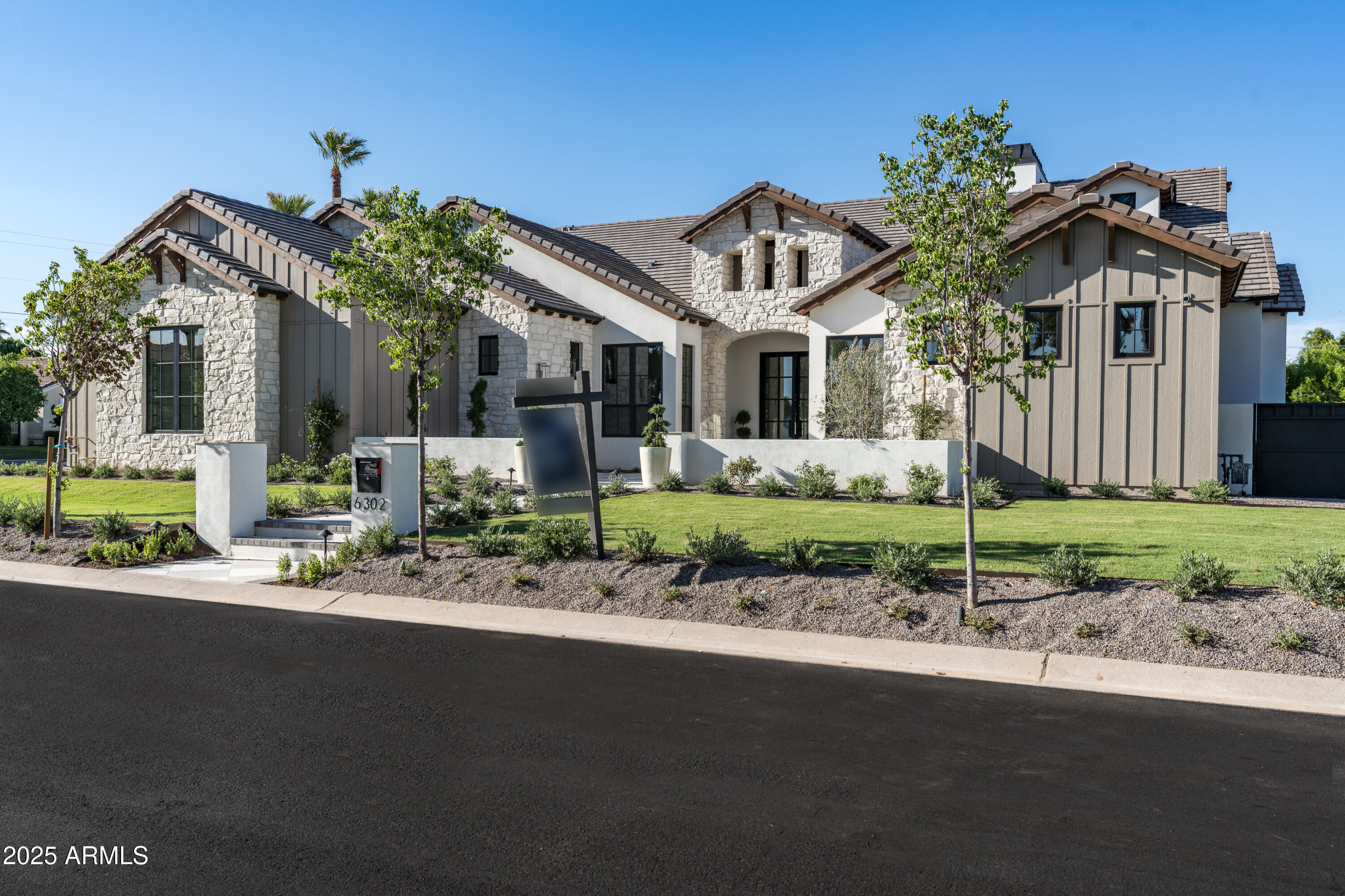 SAVOY ESTATES - Residential