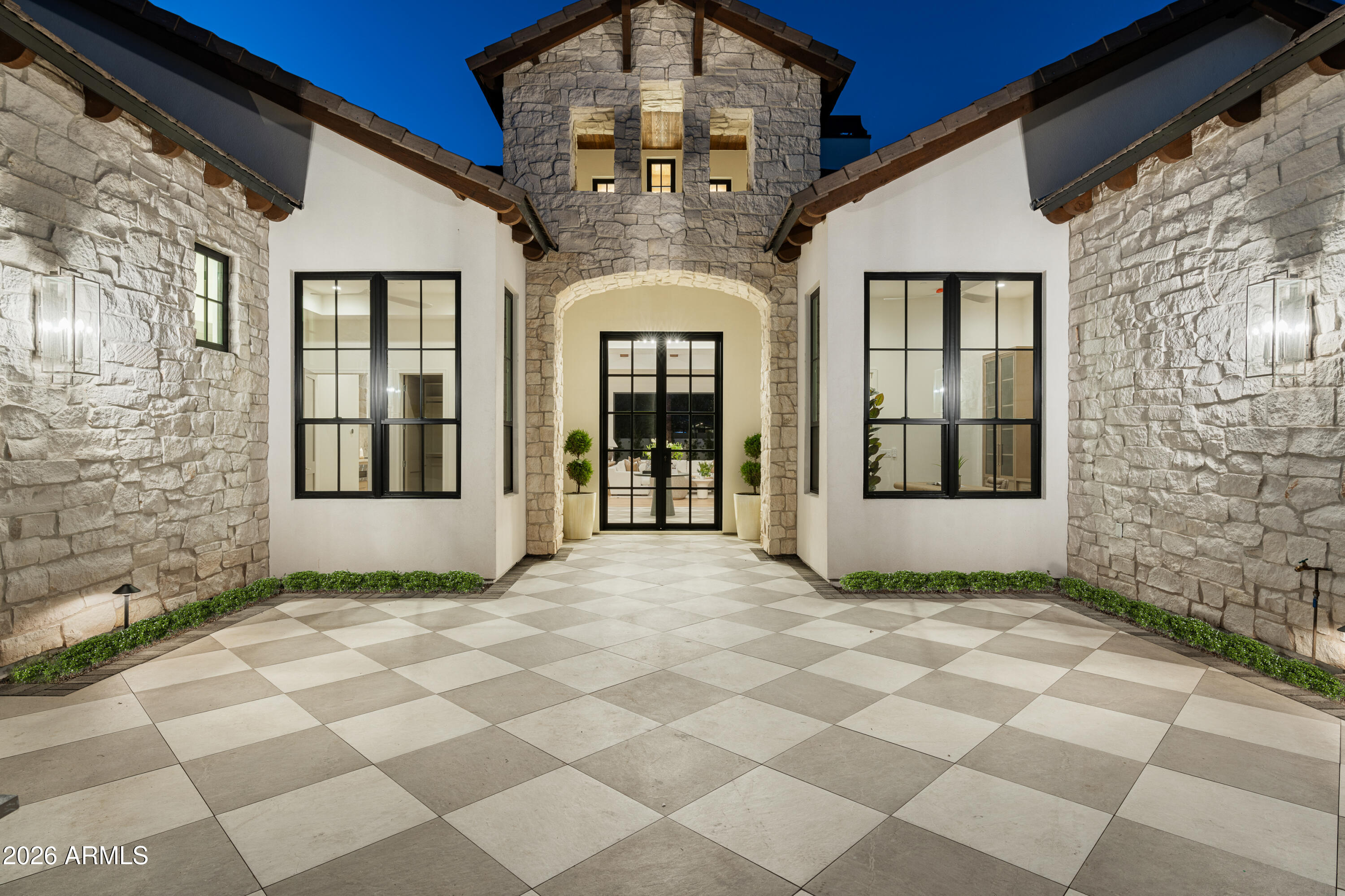SAVOY ESTATES - Residential