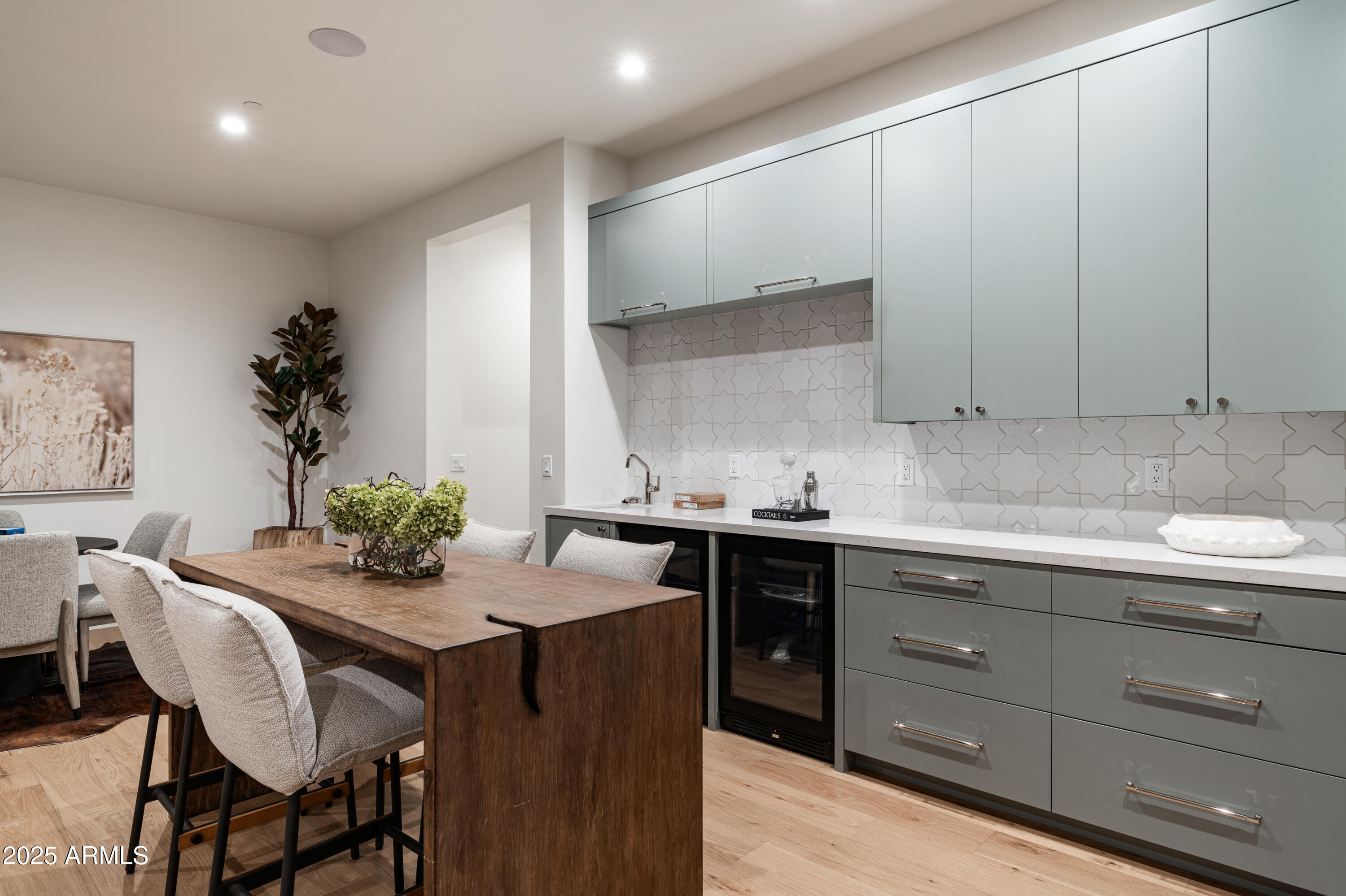 SAVOY ESTATES - Residential