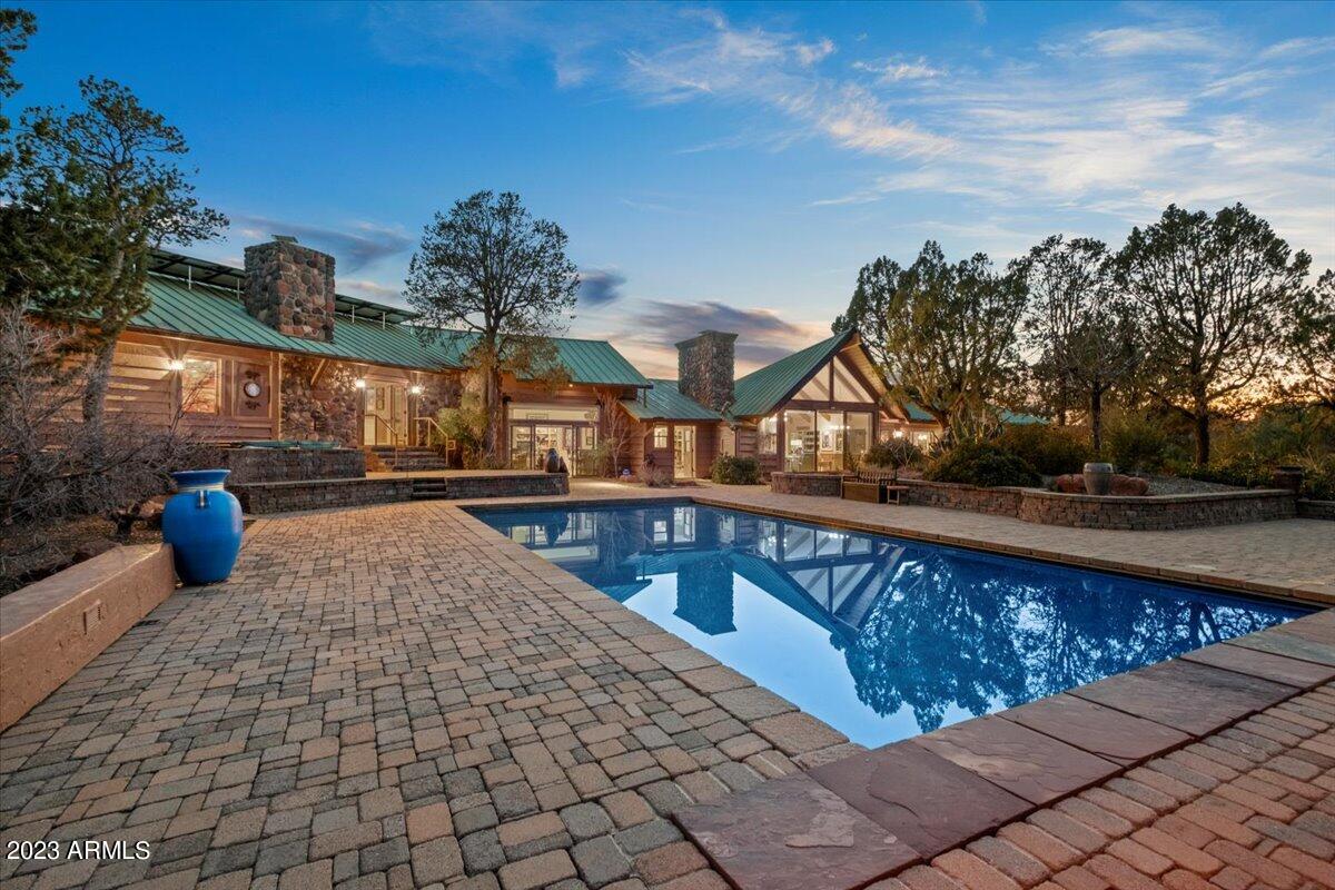 Little Horse Park - Residential