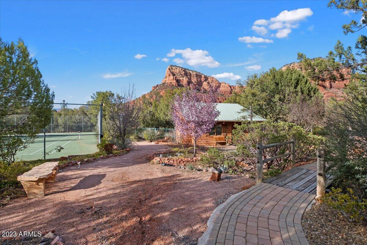 Little Horse Park - Residential