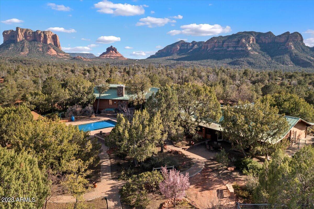 Little Horse Park - Residential