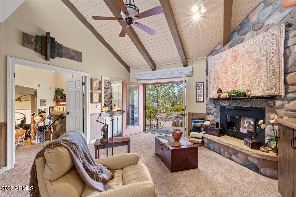 Little Horse Park - Residential