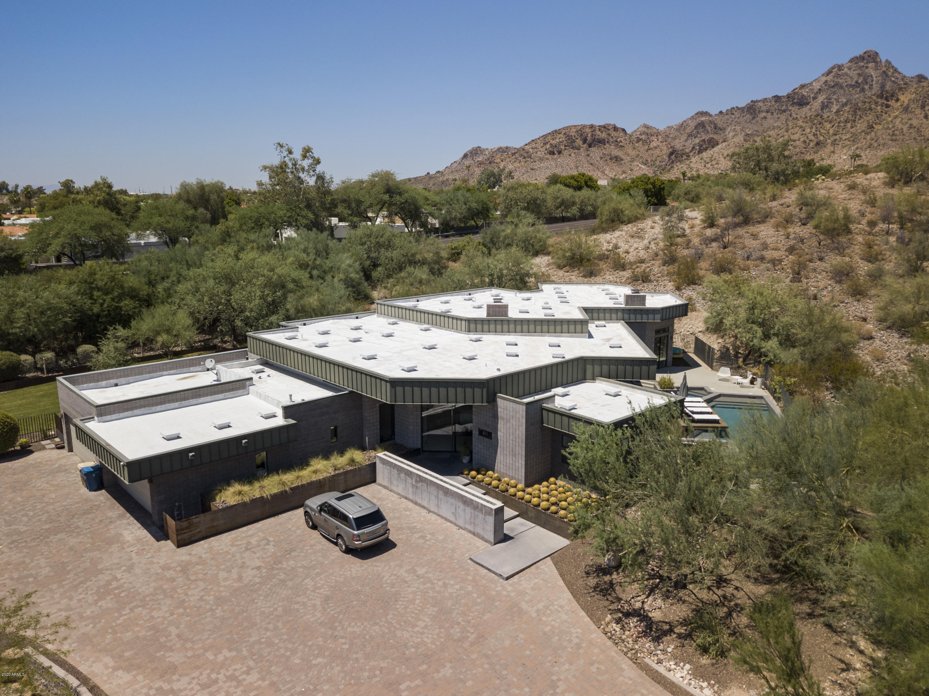 LA COLINA - Residential