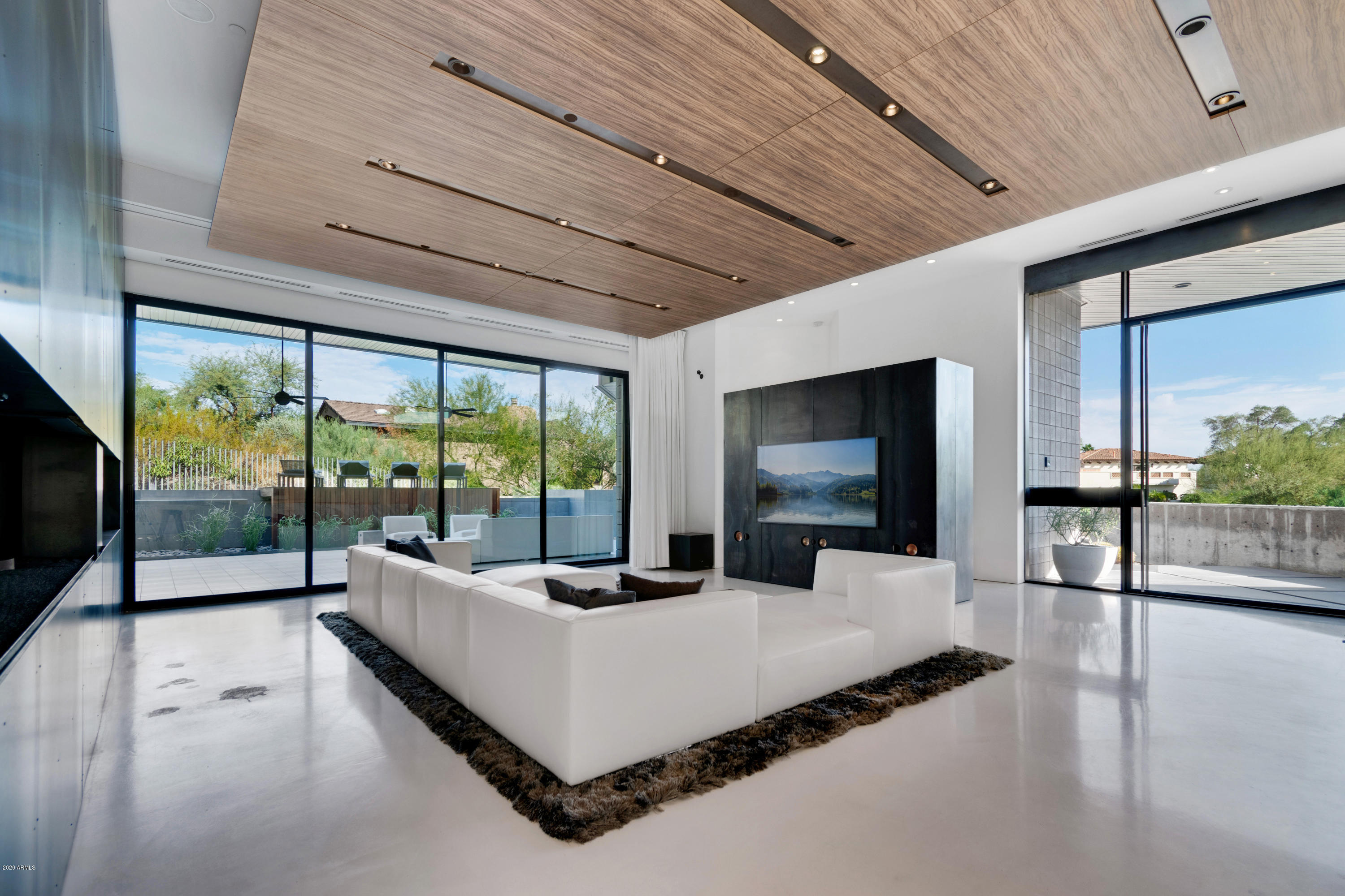 LA COLINA - Residential