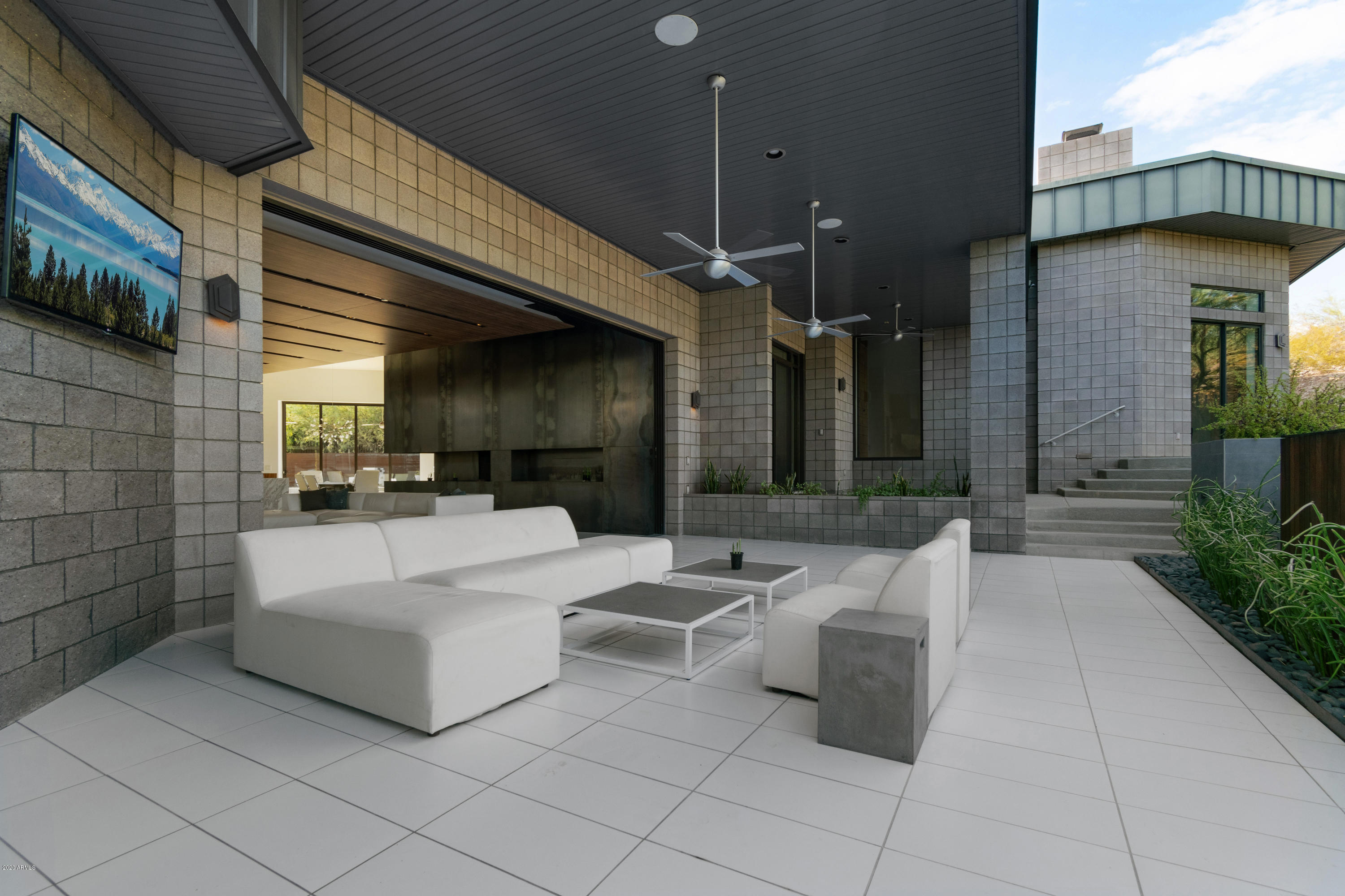LA COLINA - Residential