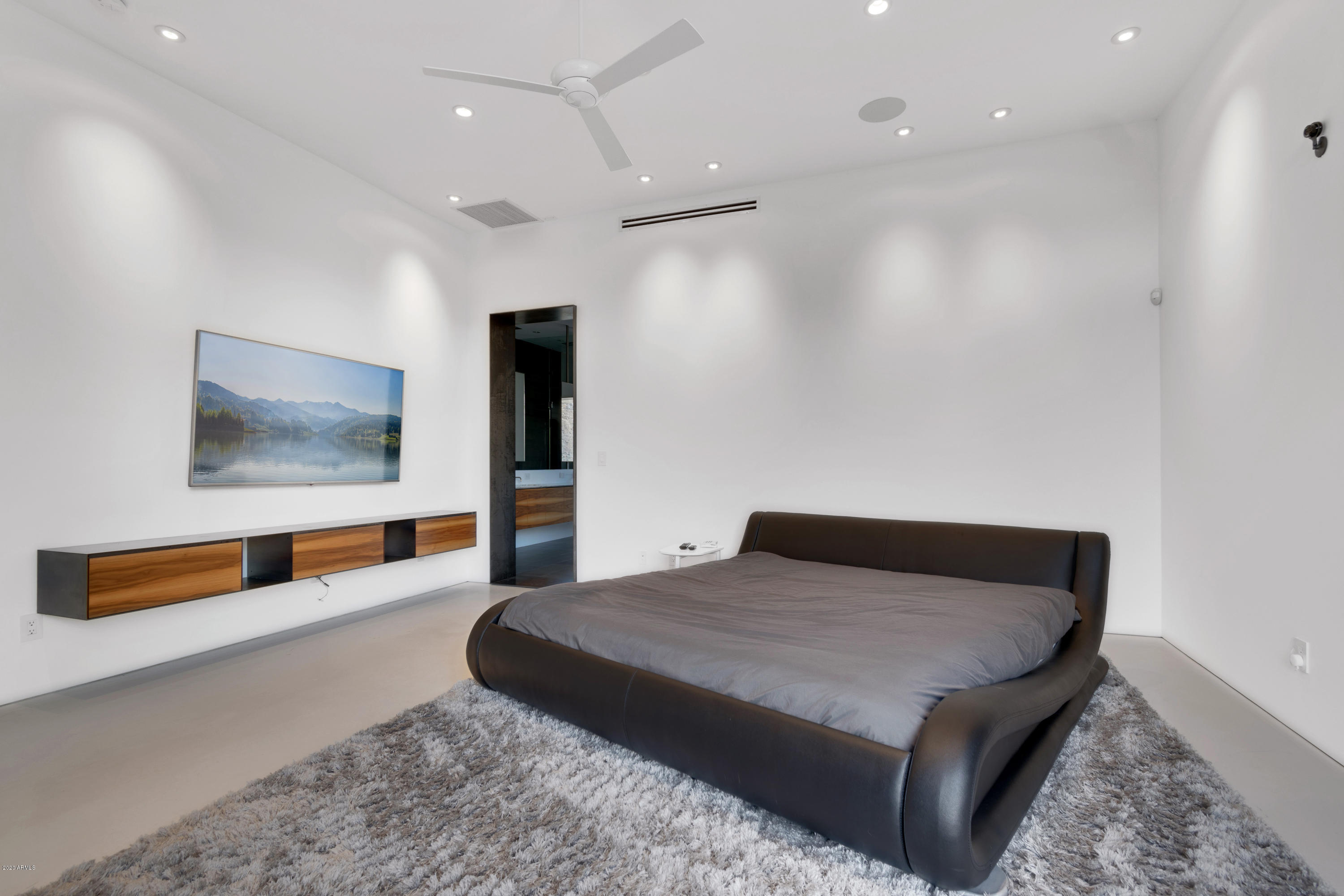 LA COLINA - Residential