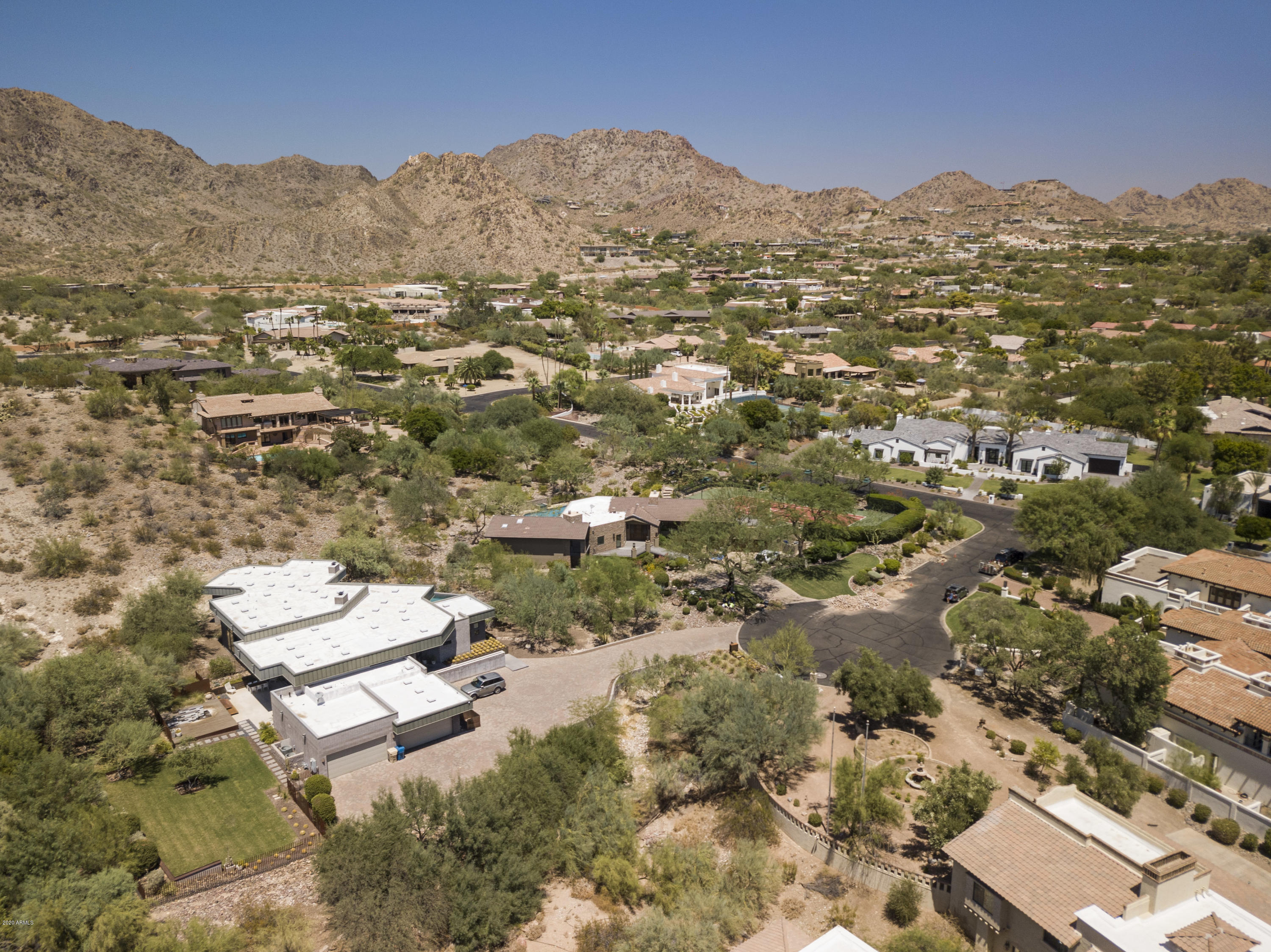 LA COLINA - Residential