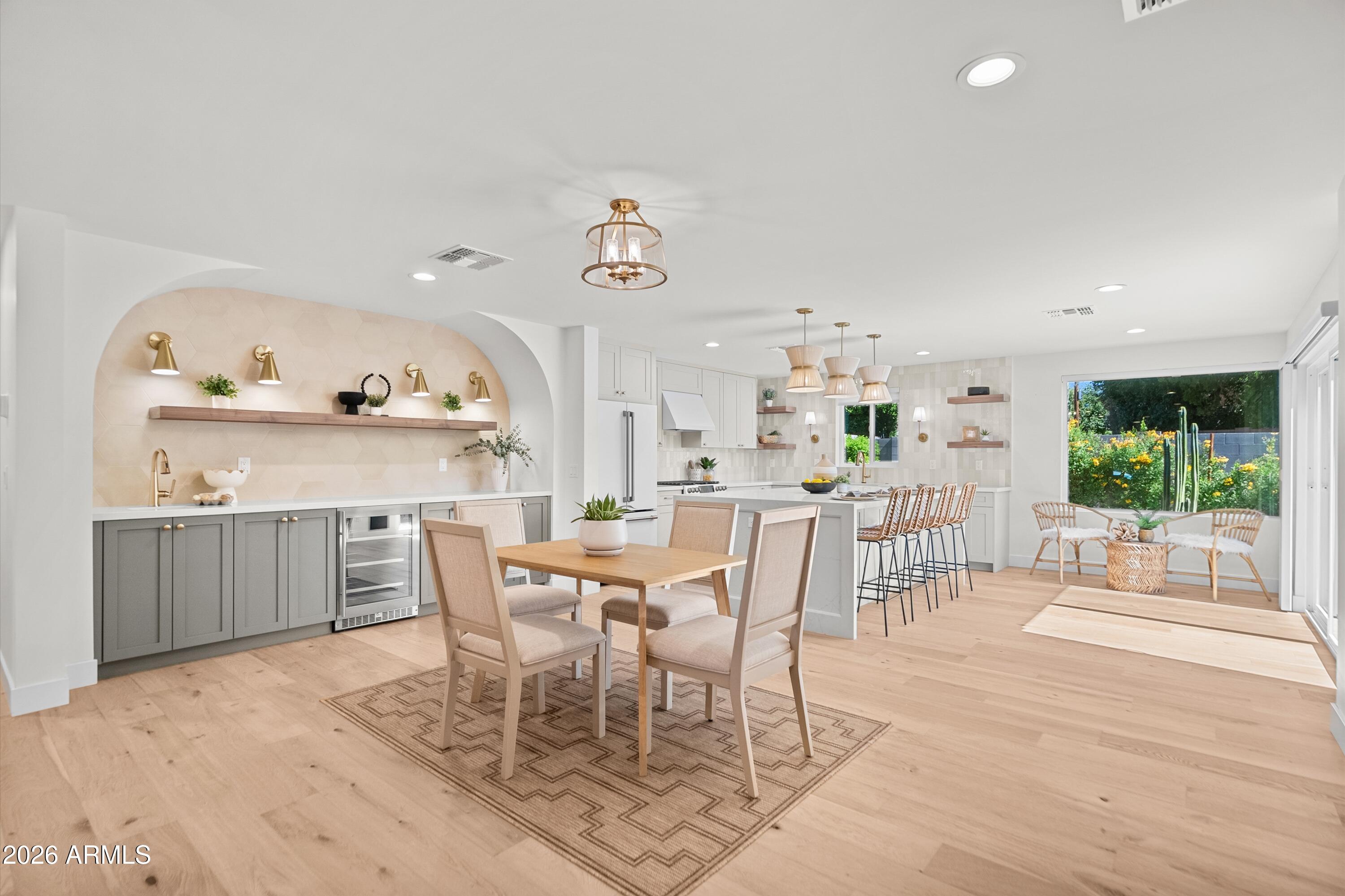 PALMS PARKWAY 1 - Residential
