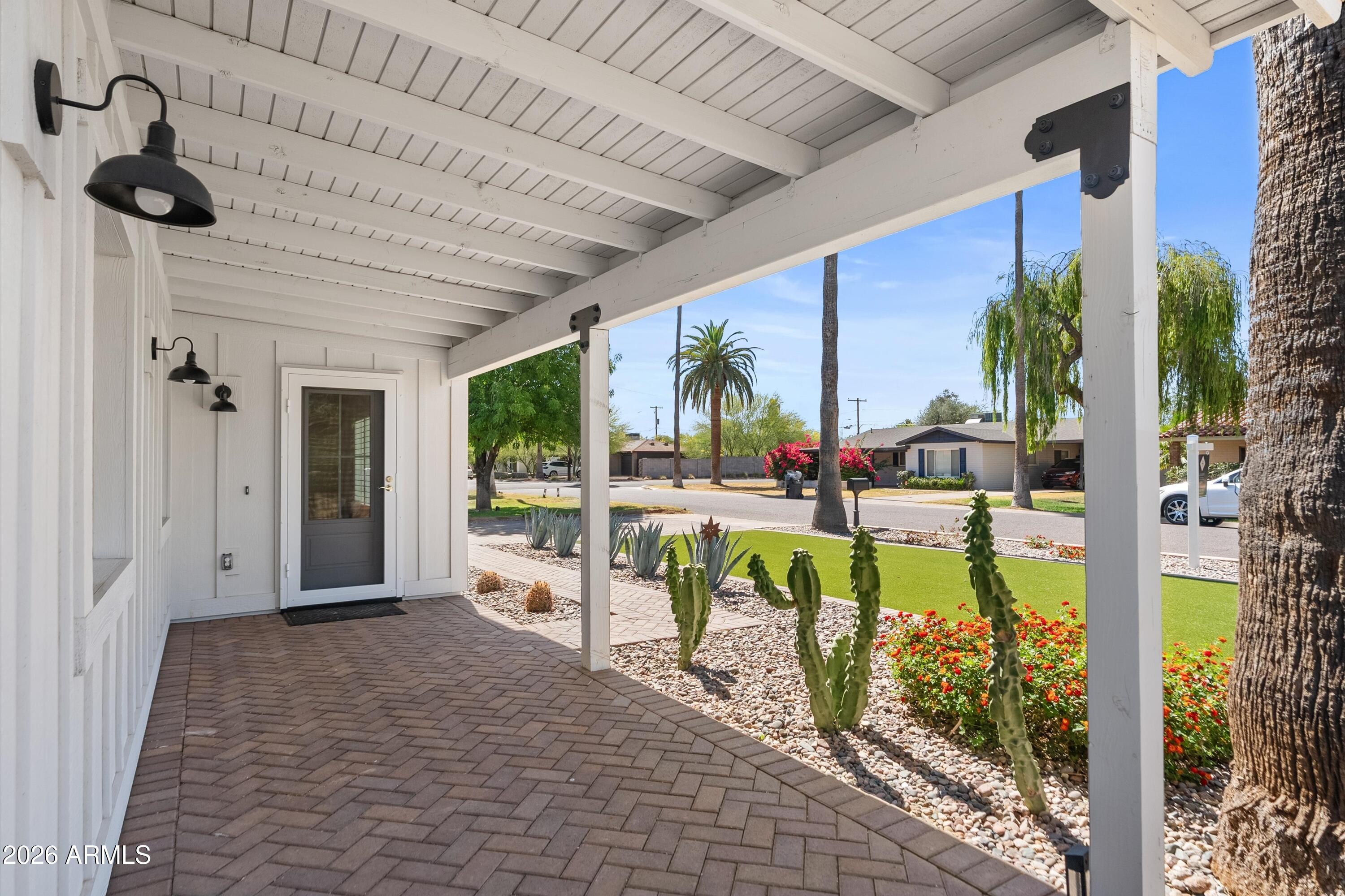 PALMS PARKWAY 1 - Residential