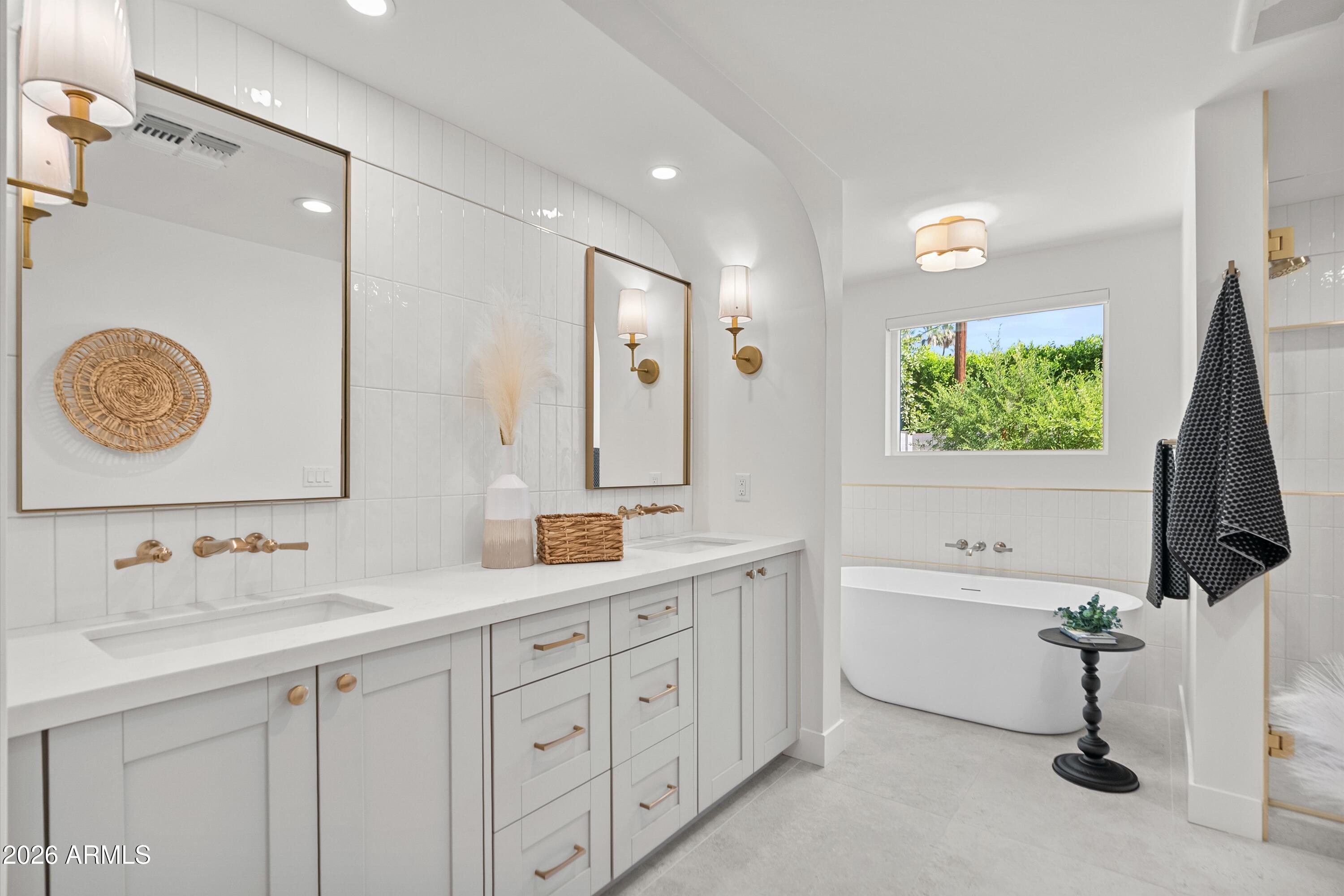PALMS PARKWAY 1 - Residential