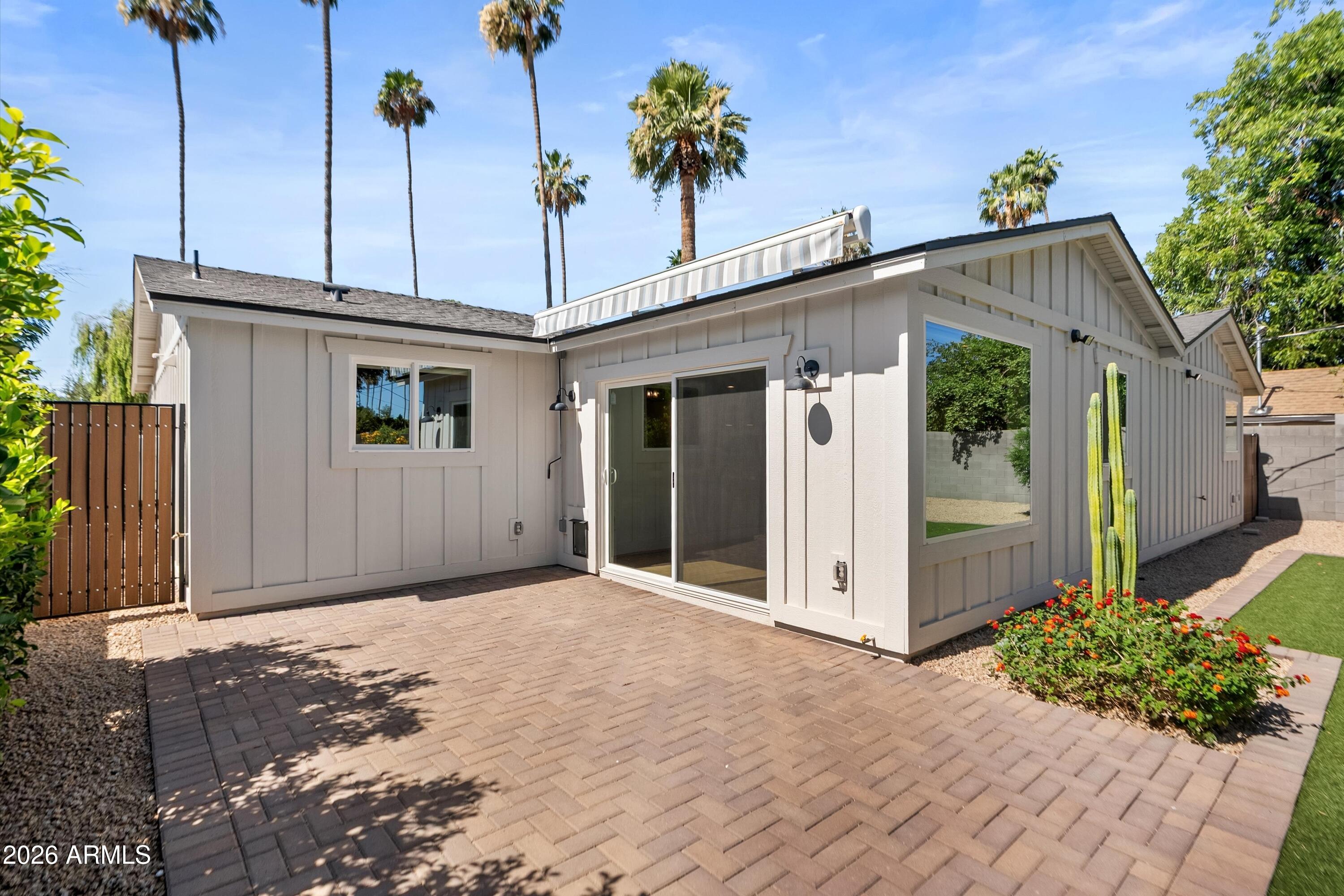 PALMS PARKWAY 1 - Residential