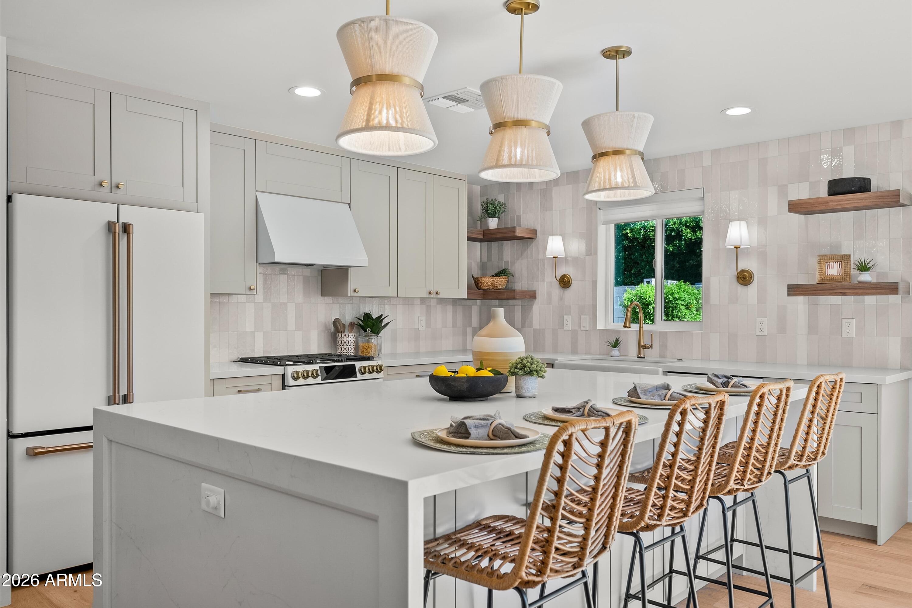 PALMS PARKWAY 1 - Residential